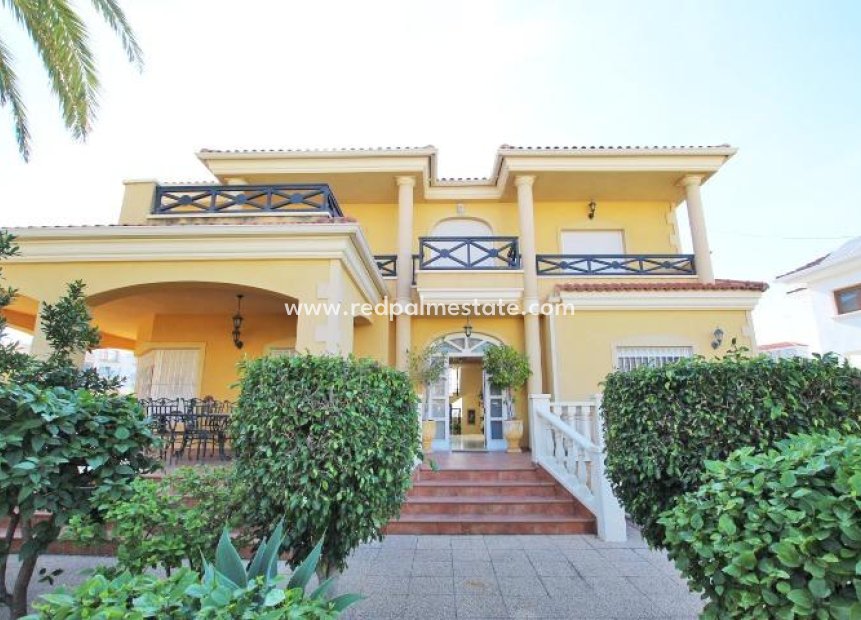 Videresalg - Villa -
Elche - Altabix
