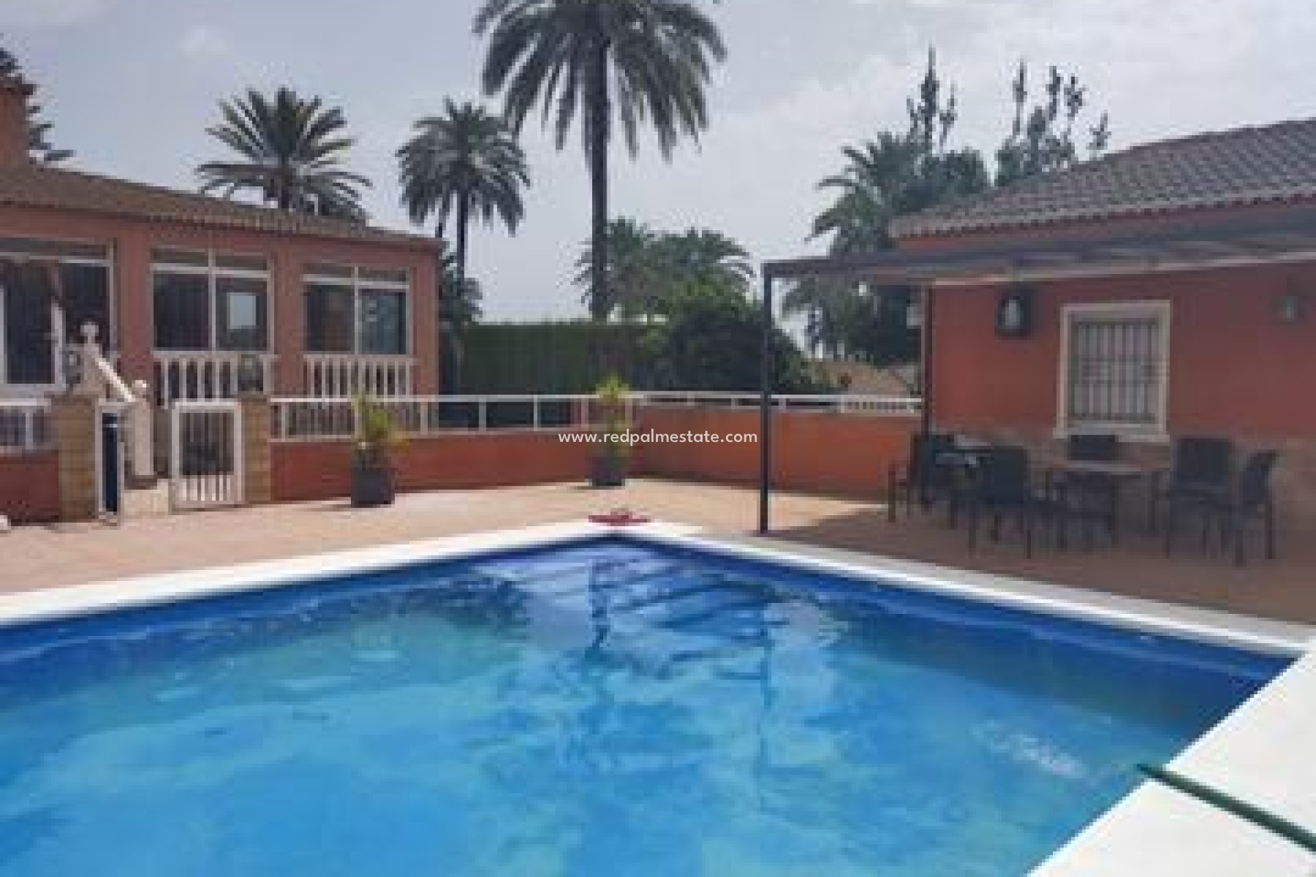 Videresalg - Villa -
Elche - Costa Blanca