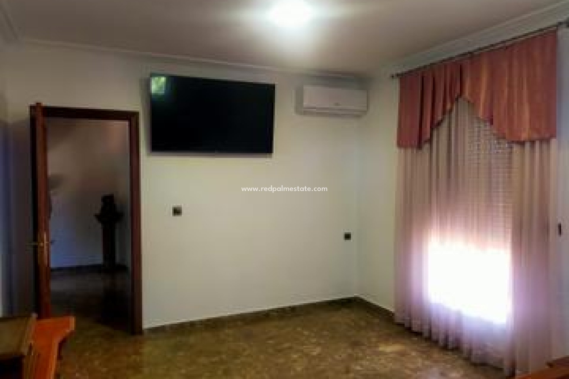 Videresalg - Villa -
Elche - Costa Blanca