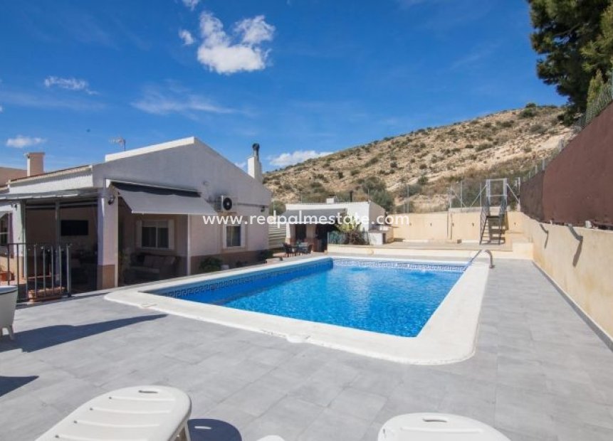 Videresalg - Villa -
Elche - Costa Blanca