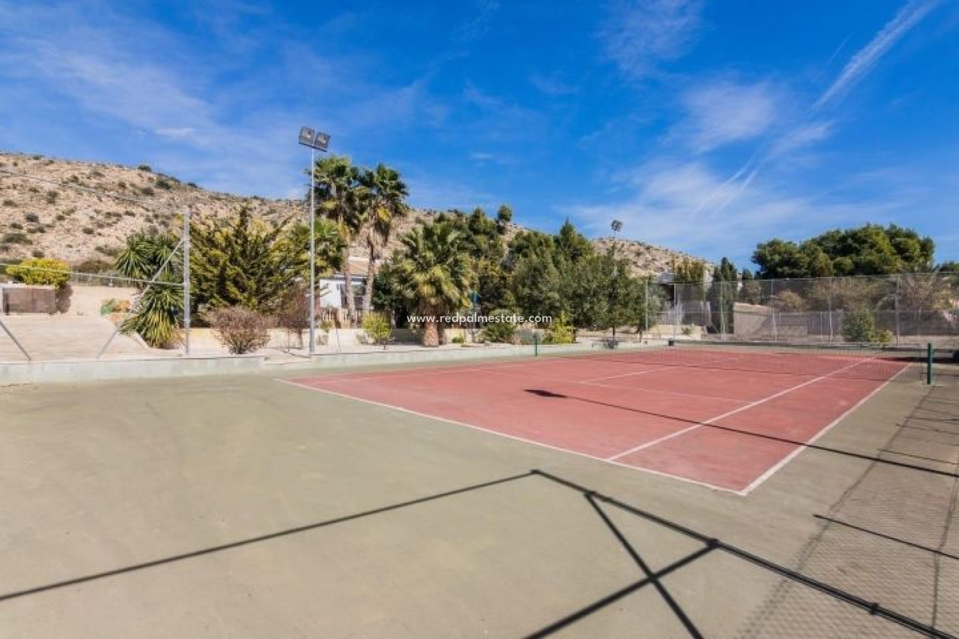 Videresalg - Villa -
Elche - Costa Blanca