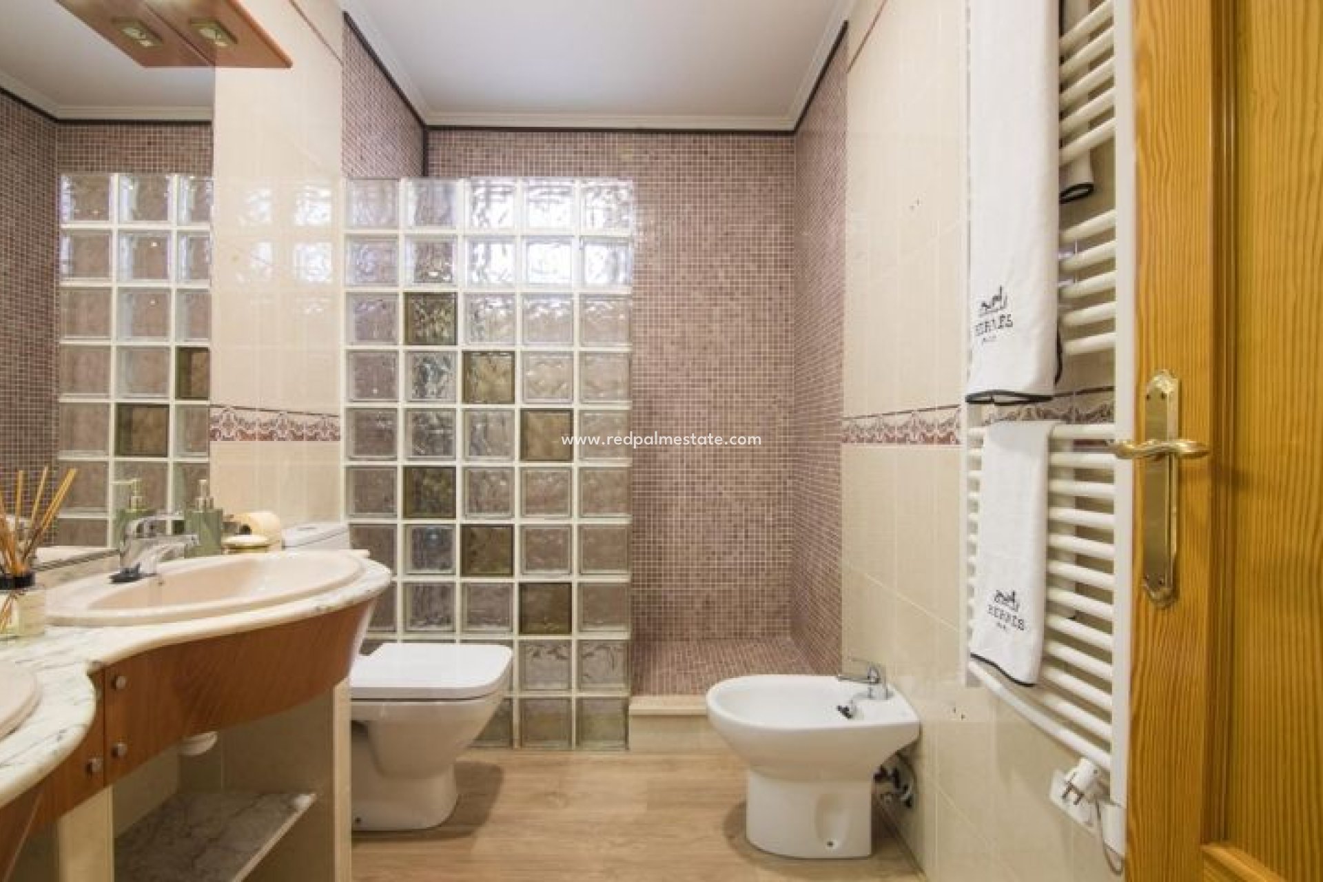 Videresalg - Villa -
Elche - Costa Blanca