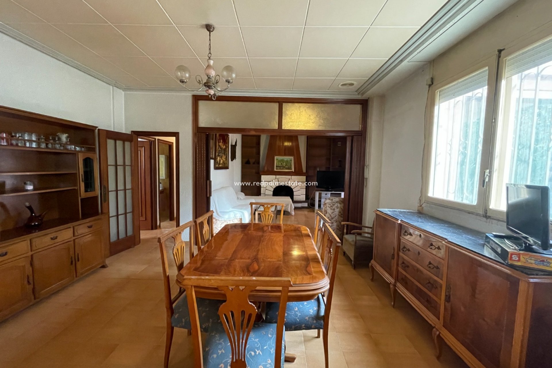 Videresalg - Villa -
Elche - Costa Blanca