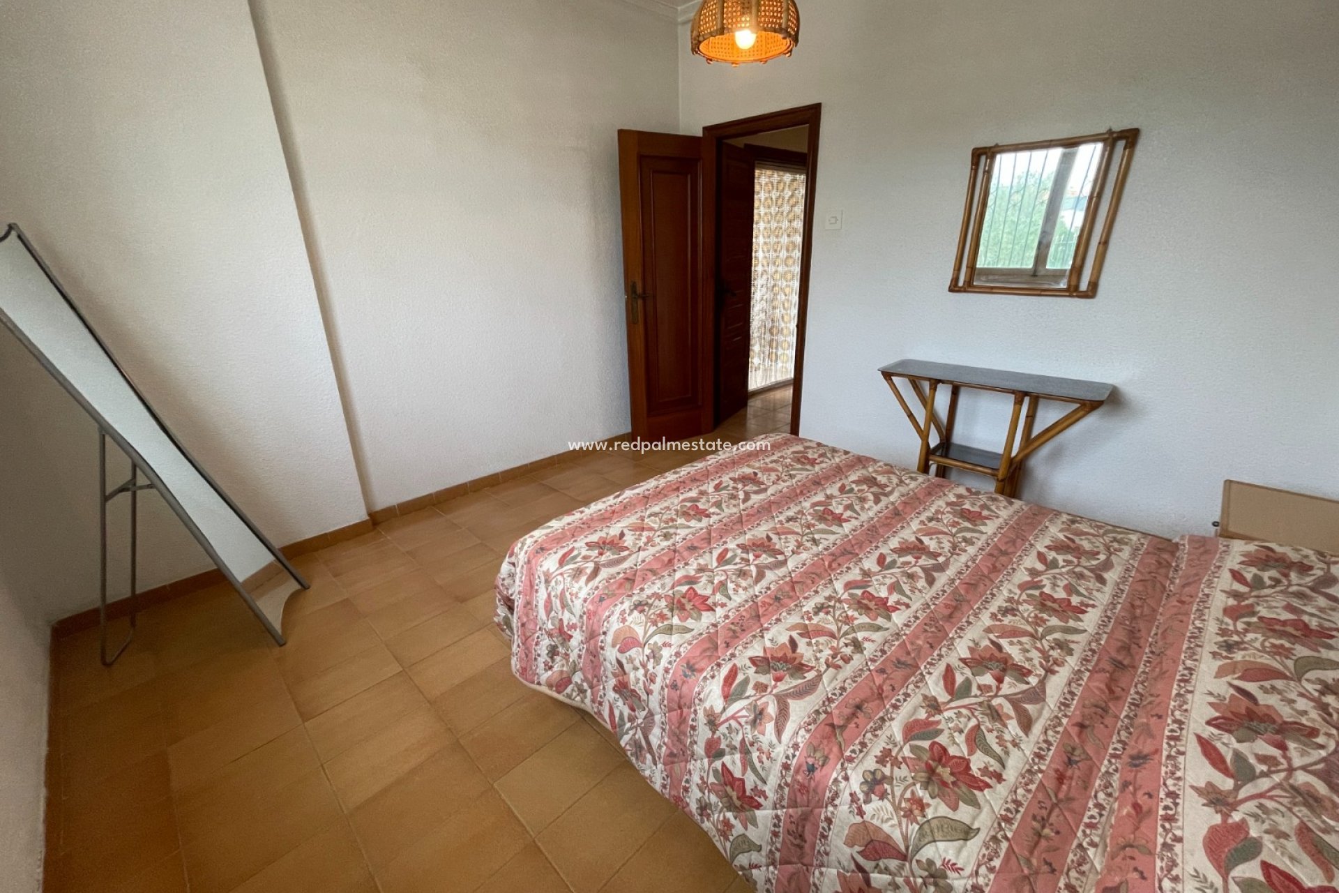 Videresalg - Villa -
Elche - Costa Blanca