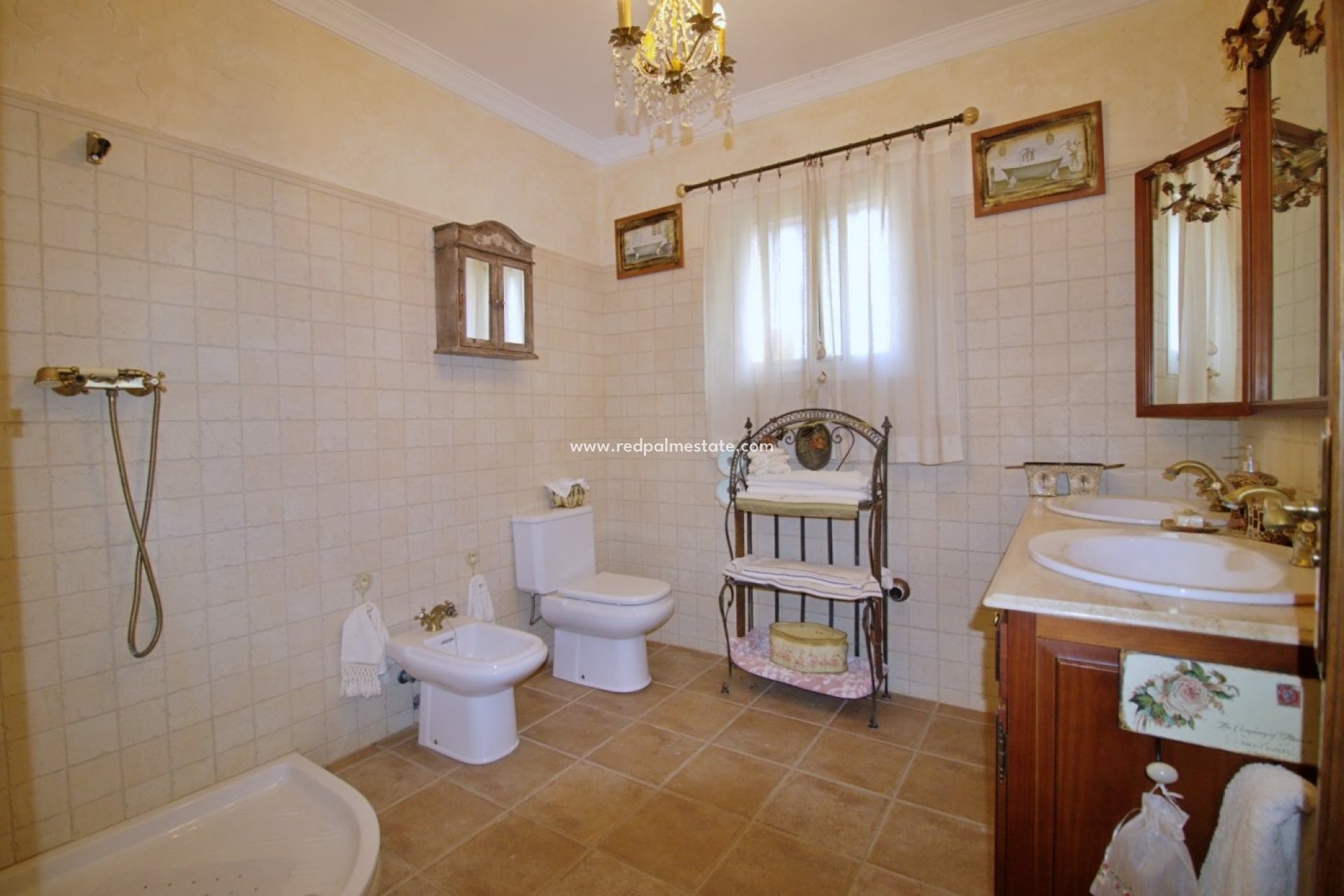 Videresalg - Villa -
Elche - Valverde