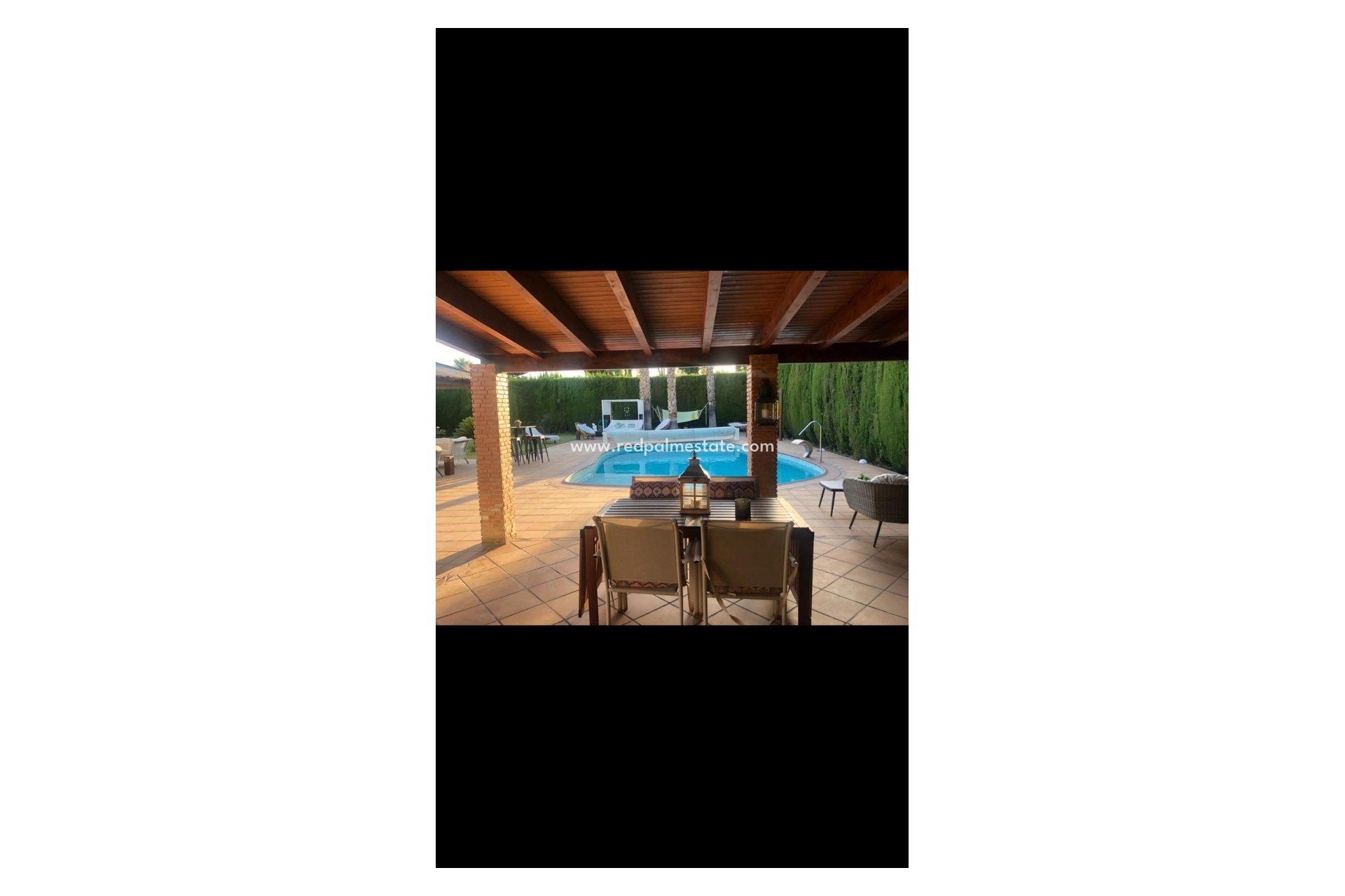 Videresalg - Villa -
Elda - Inland