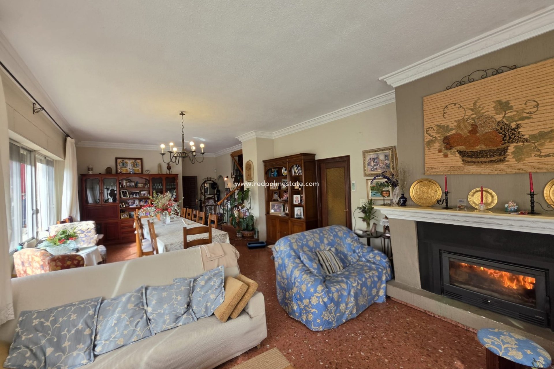 Videresalg - Villa -
Elda - Inland