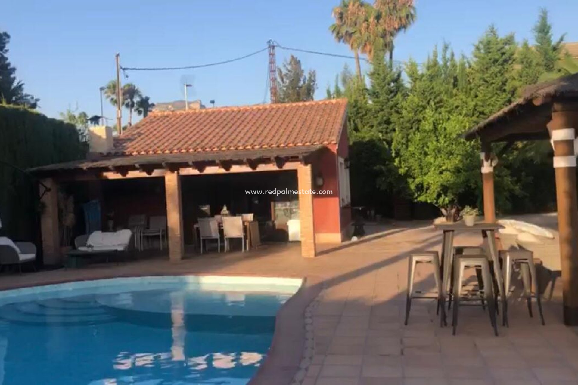 Videresalg - Villa -
Elda - Inland