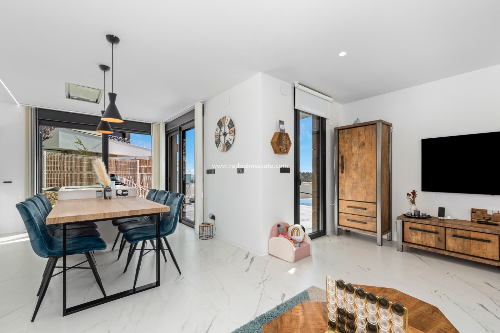 Videresalg - Villa -
Finestrat - Sierra Cortina