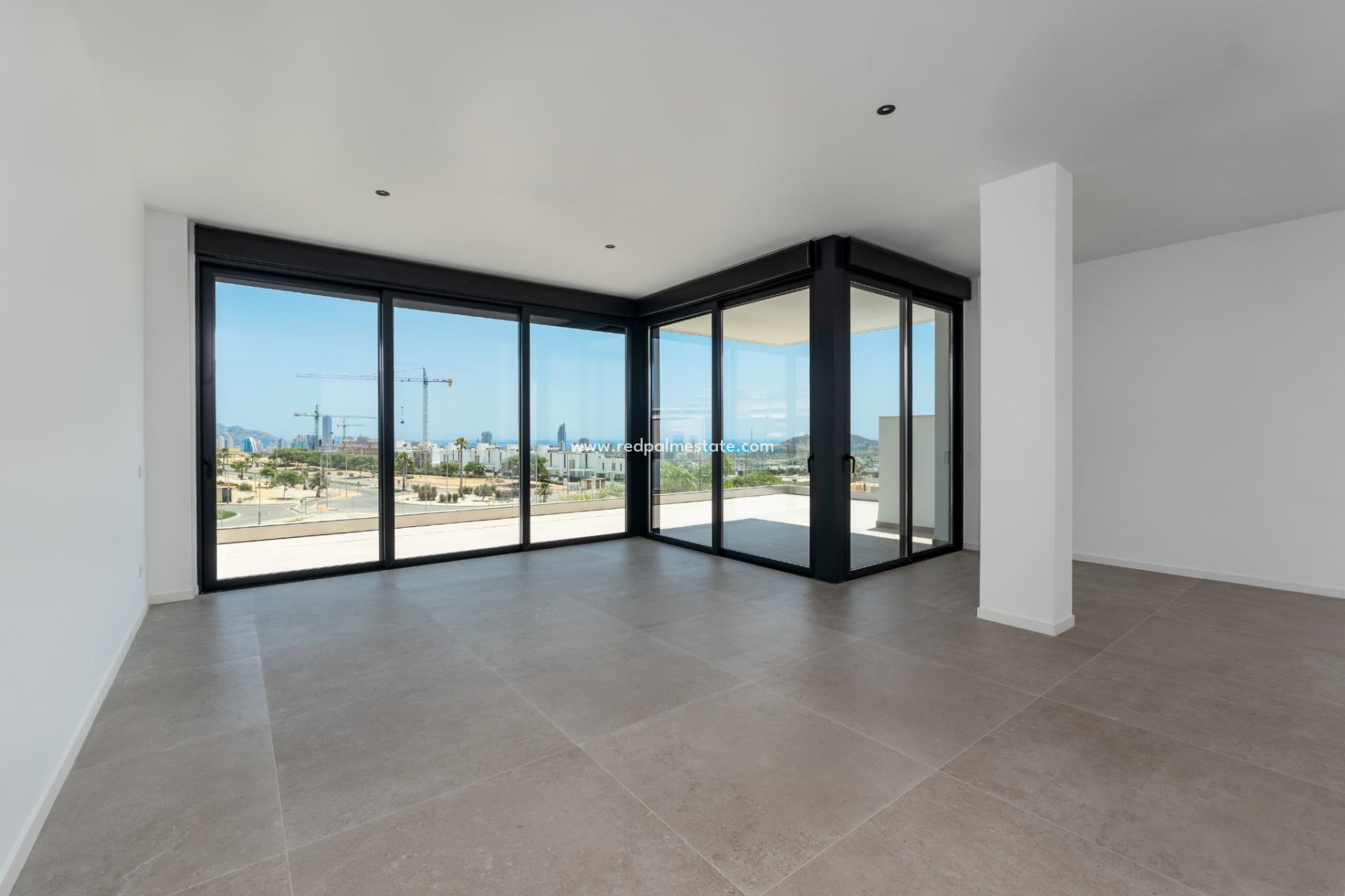 Videresalg - Villa -
Finestrat