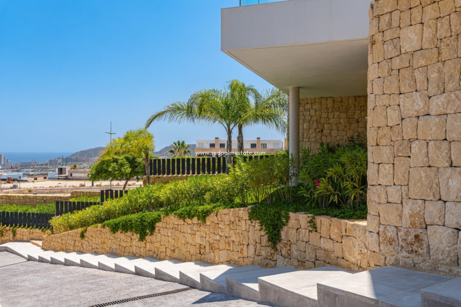 Videresalg - Villa -
Finestrat