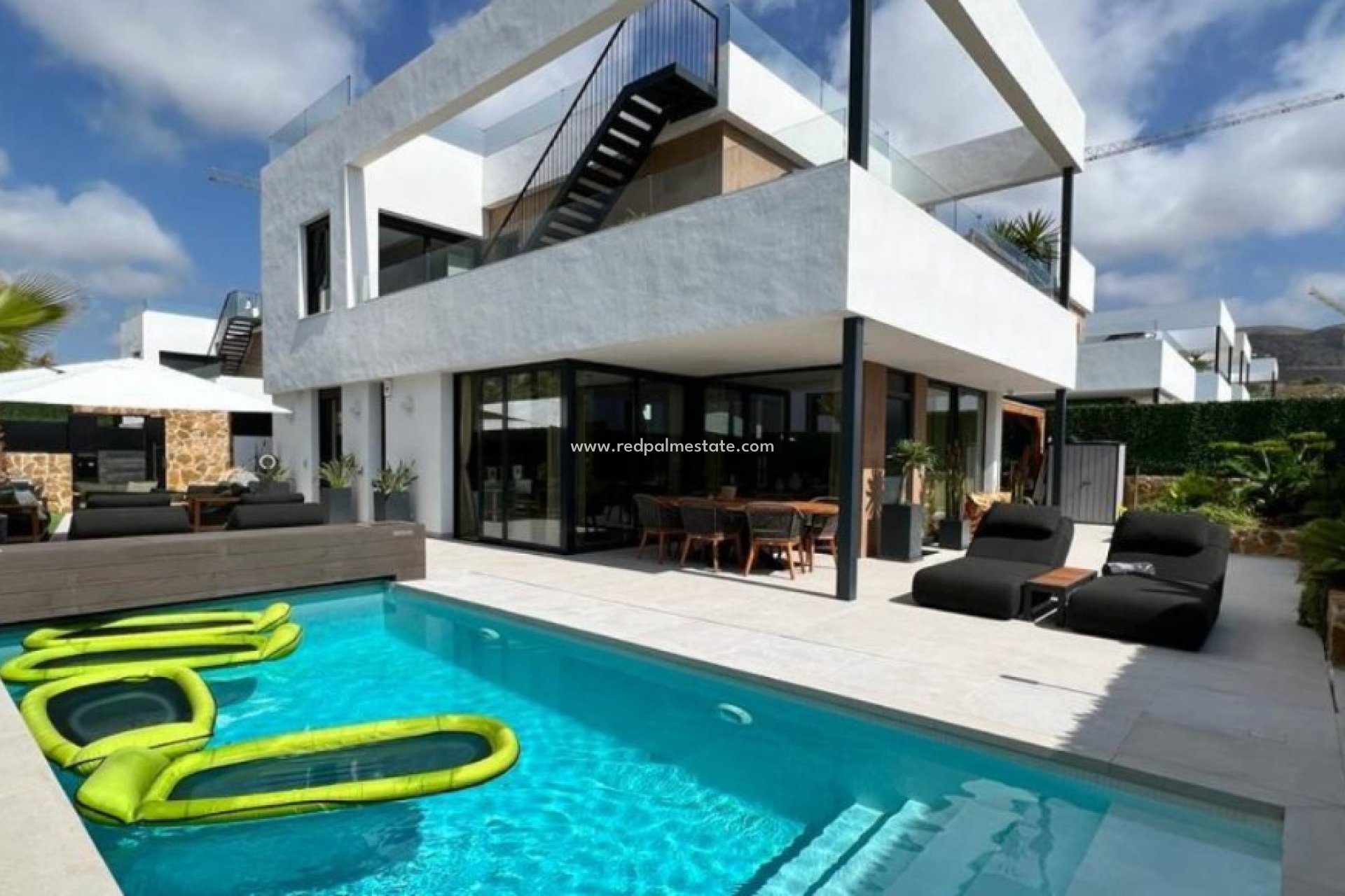 Videresalg - Villa -
Finestrat