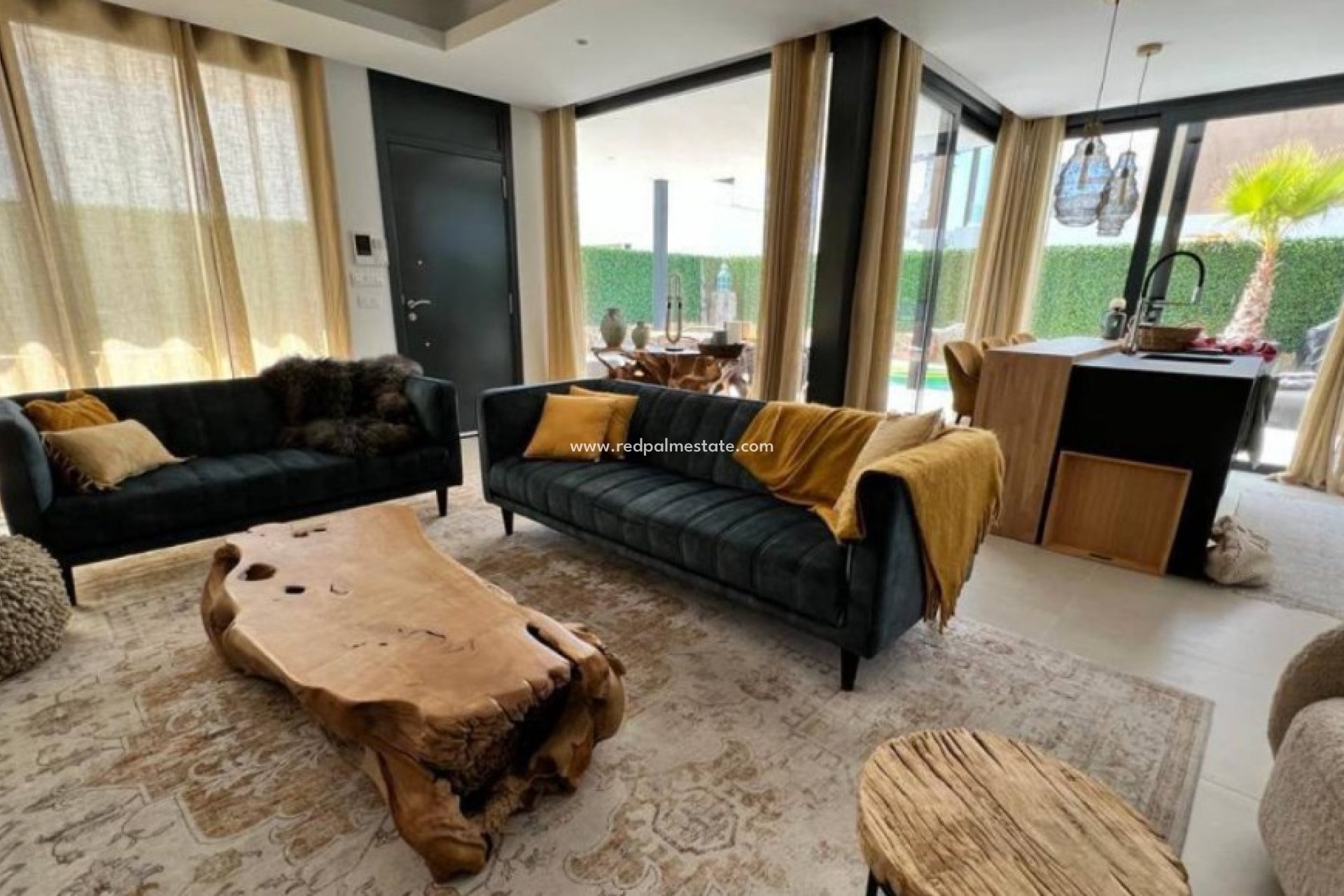 Videresalg - Villa -
Finestrat