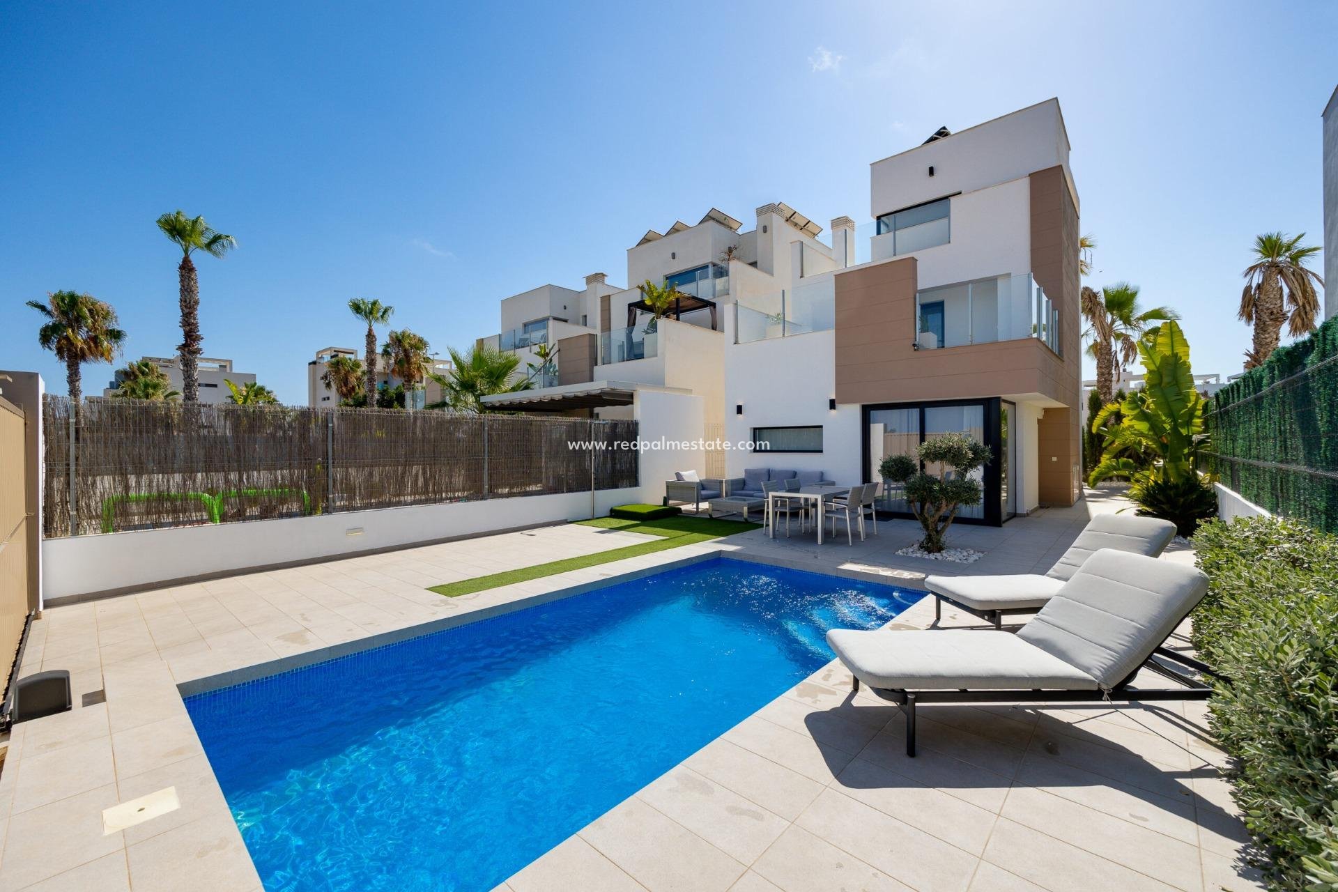 Videresalg - Villa -
Guardamar del Segura - El Raso