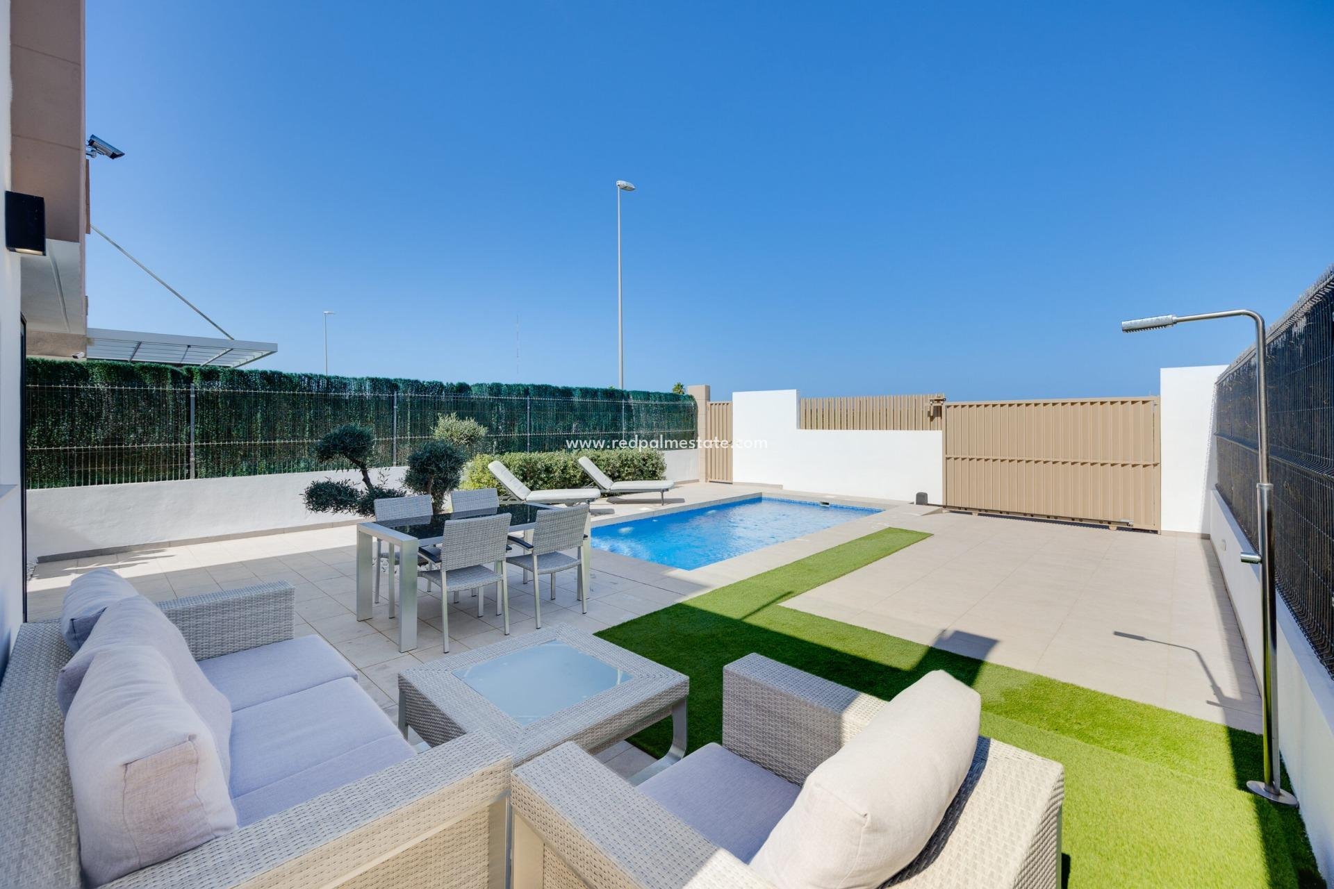 Videresalg - Villa -
Guardamar del Segura - El Raso
