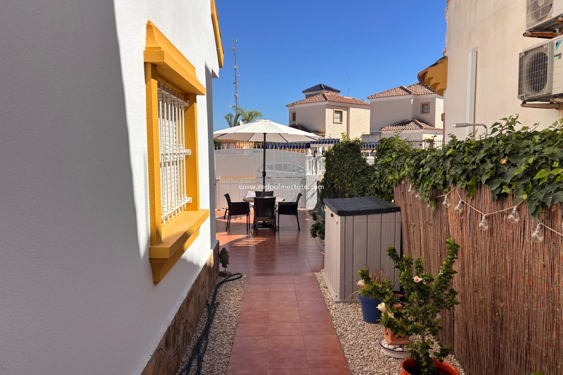Videresalg - Villa -
Guardamar del Segura - Guardamar
