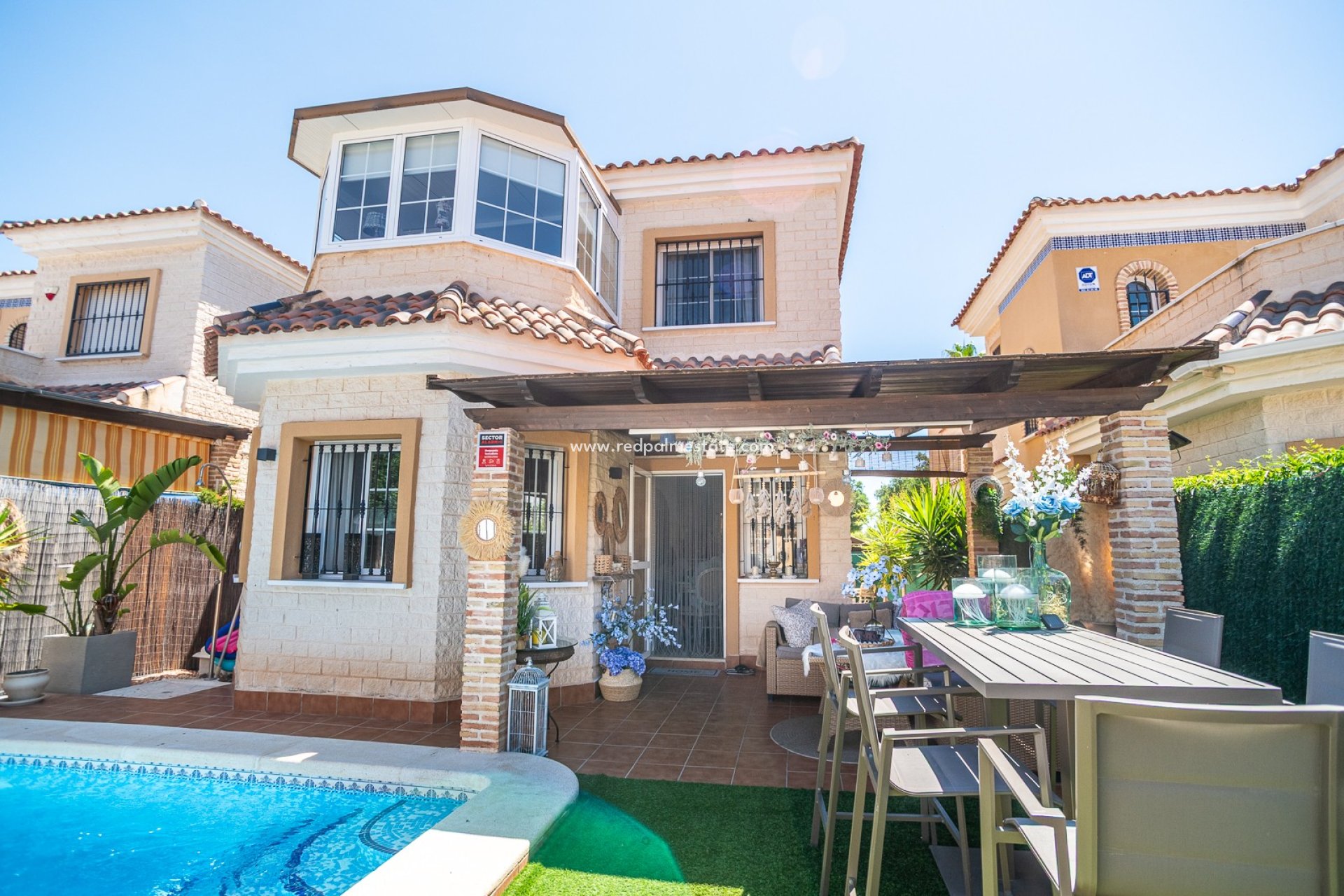 Videresalg - Villa -
Guardamar del Segura - Guardamar