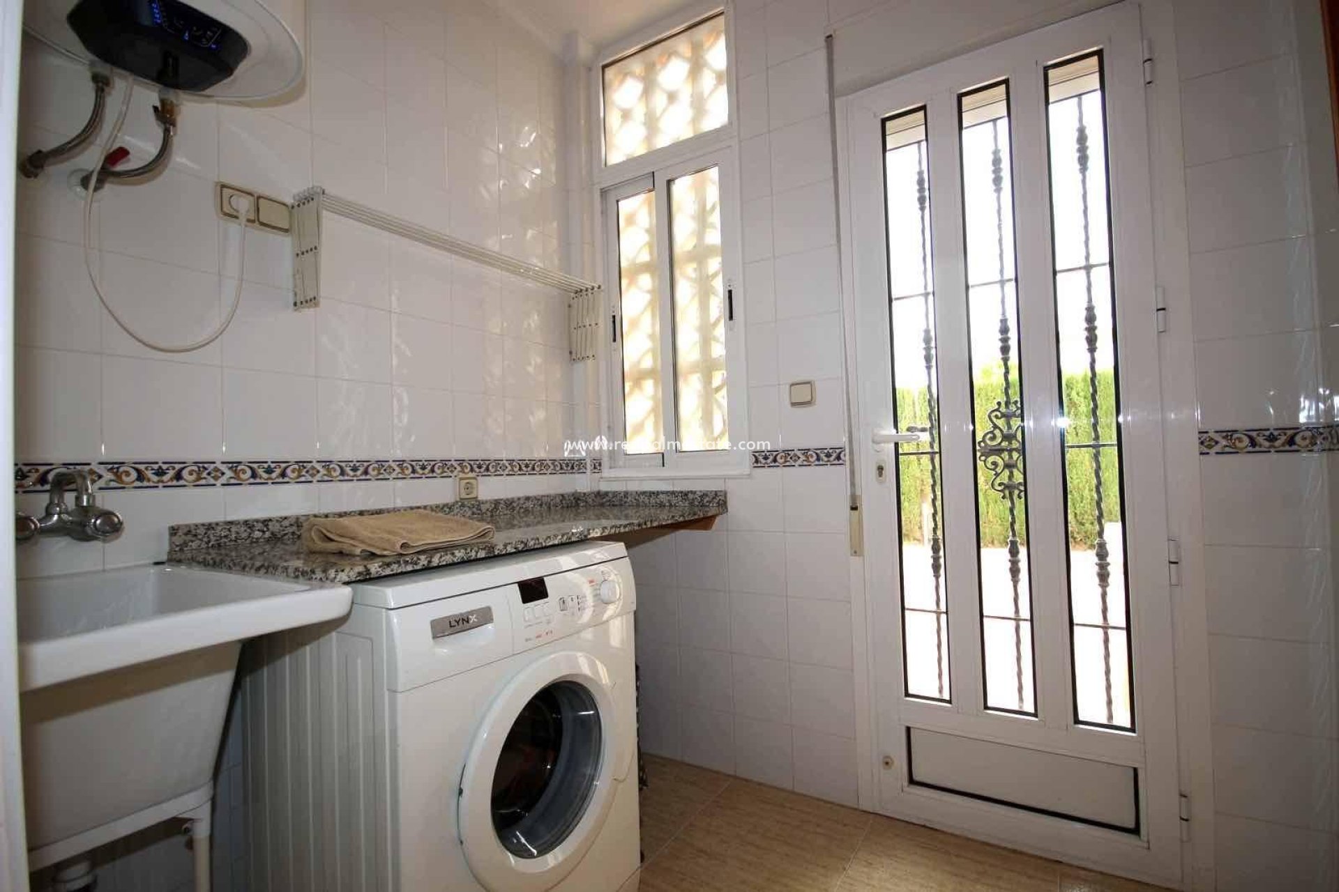 Videresalg - Villa -
Guardamar del Segura - Urb el raso