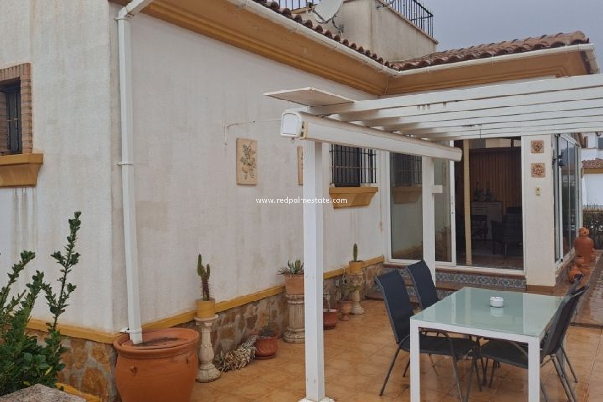 Videresalg - Villa -
Hondón de las Nieves - Inland