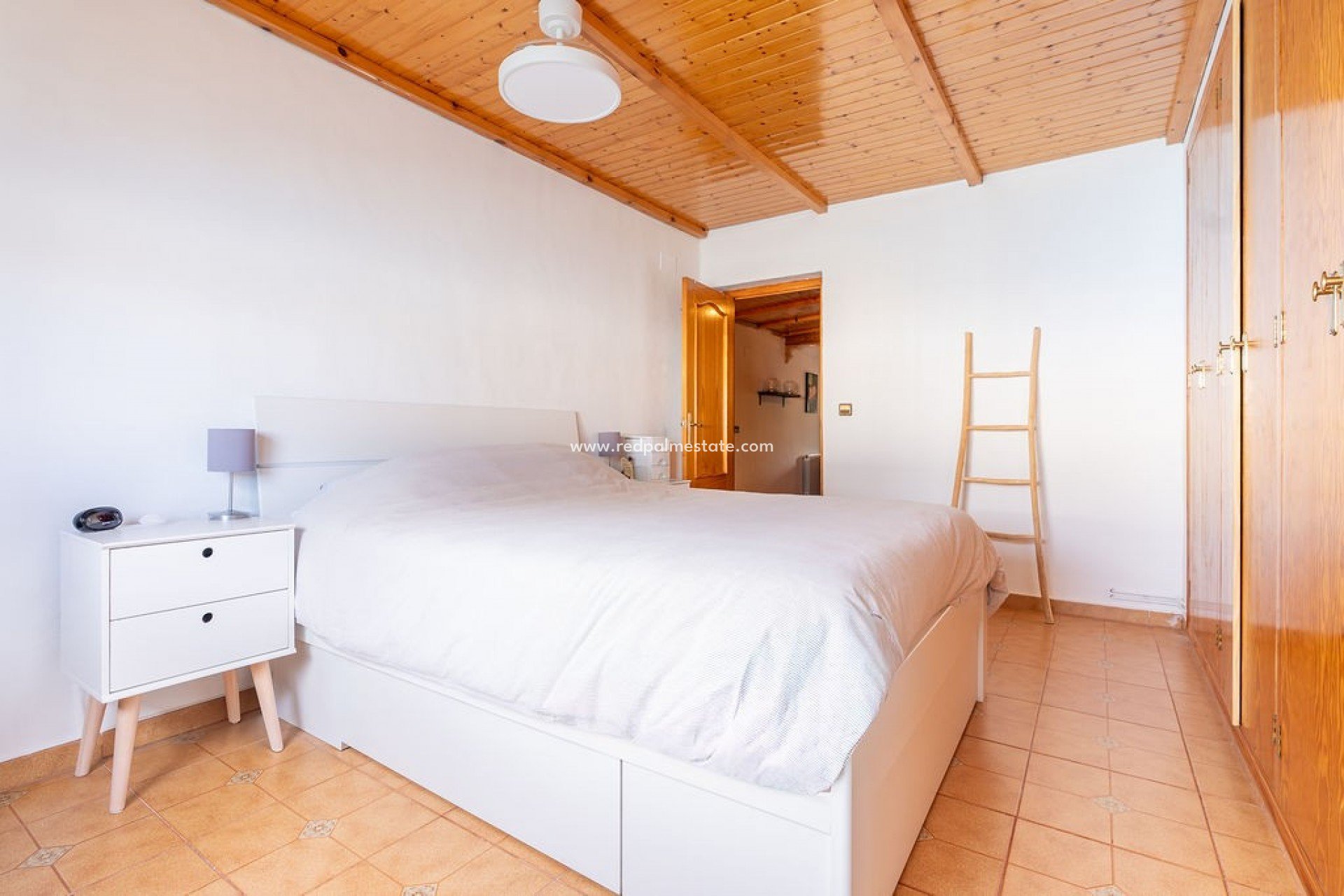 Videresalg - Villa -
Hondón de las Nieves - Inland