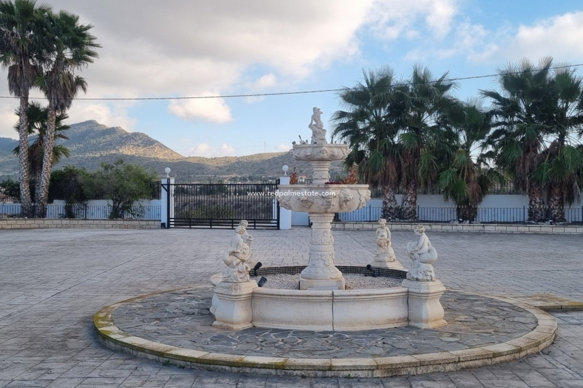 Videresalg - Villa -
Hondón de los Fráiles - Inland