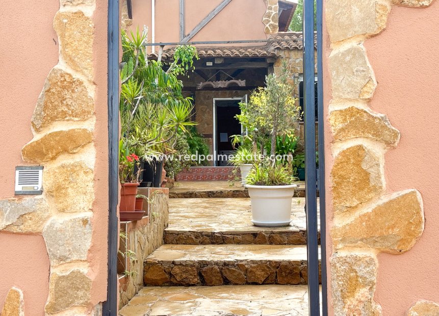 Videresalg - Villa -
Jacarilla - Inland