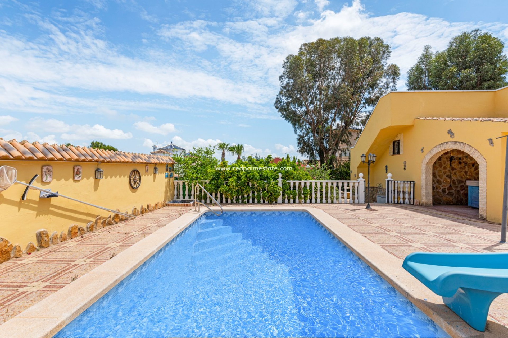 Videresalg - Villa -
Jacarilla - Inland