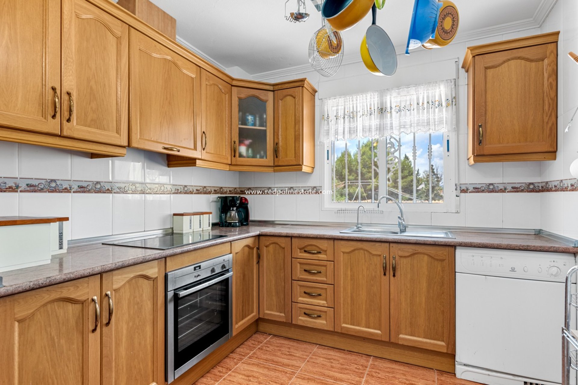 Videresalg - Villa -
Jacarilla - Inland