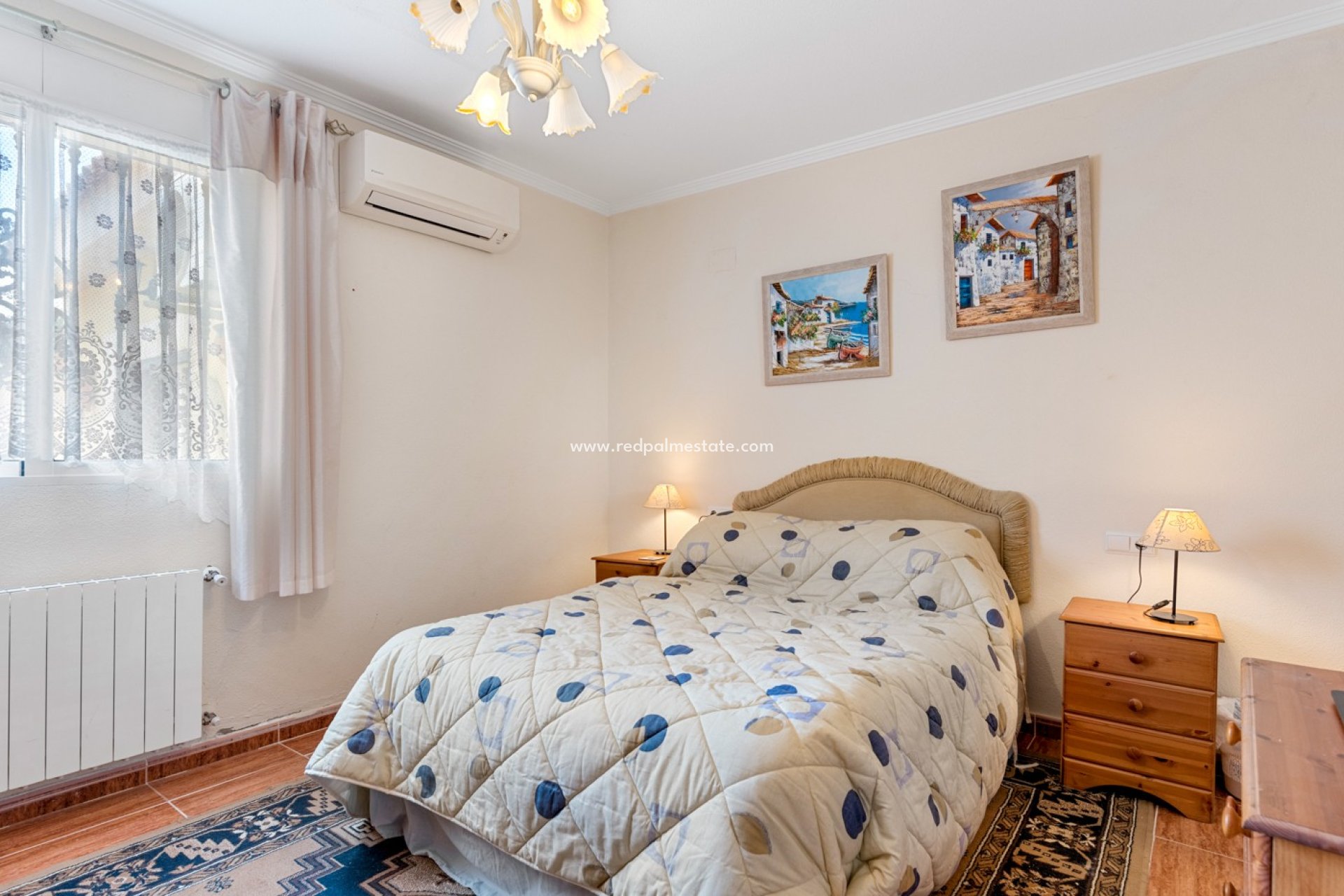 Videresalg - Villa -
Jacarilla - Inland