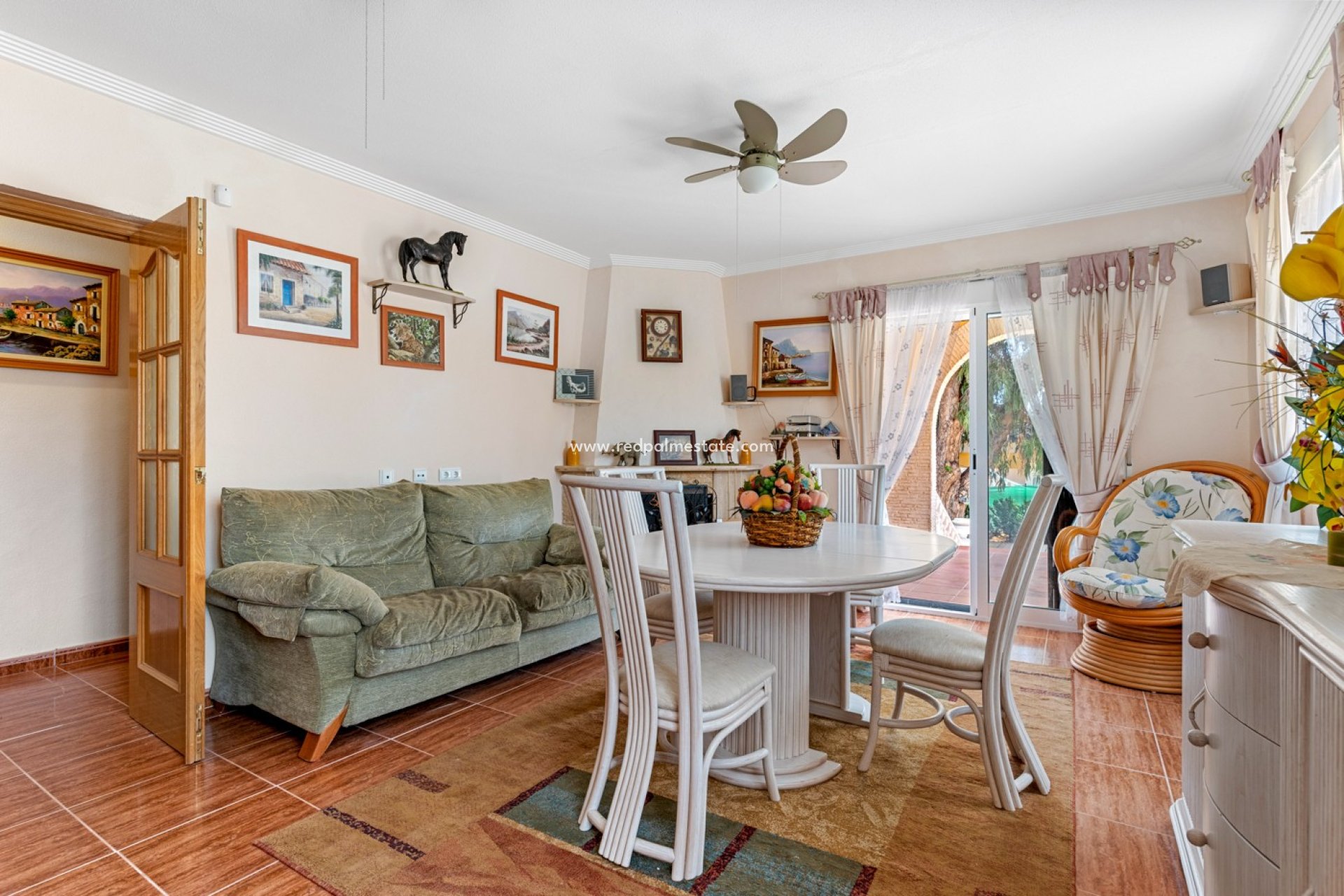 Videresalg - Villa -
Jacarilla - Inland