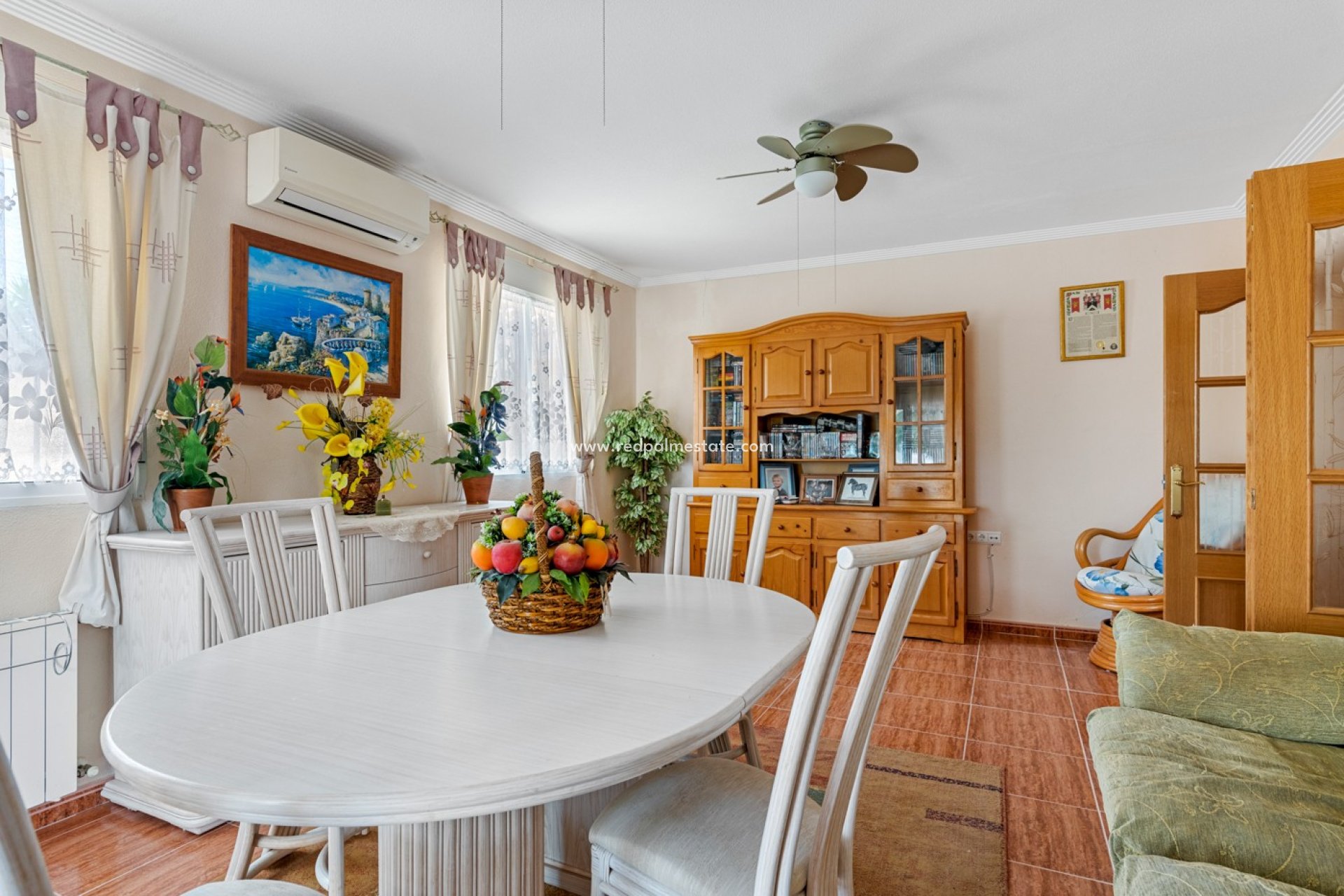 Videresalg - Villa -
Jacarilla - Inland