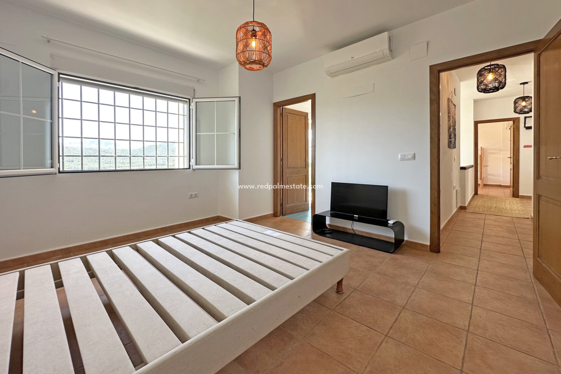 Videresalg - Villa -
Jalón - Inland