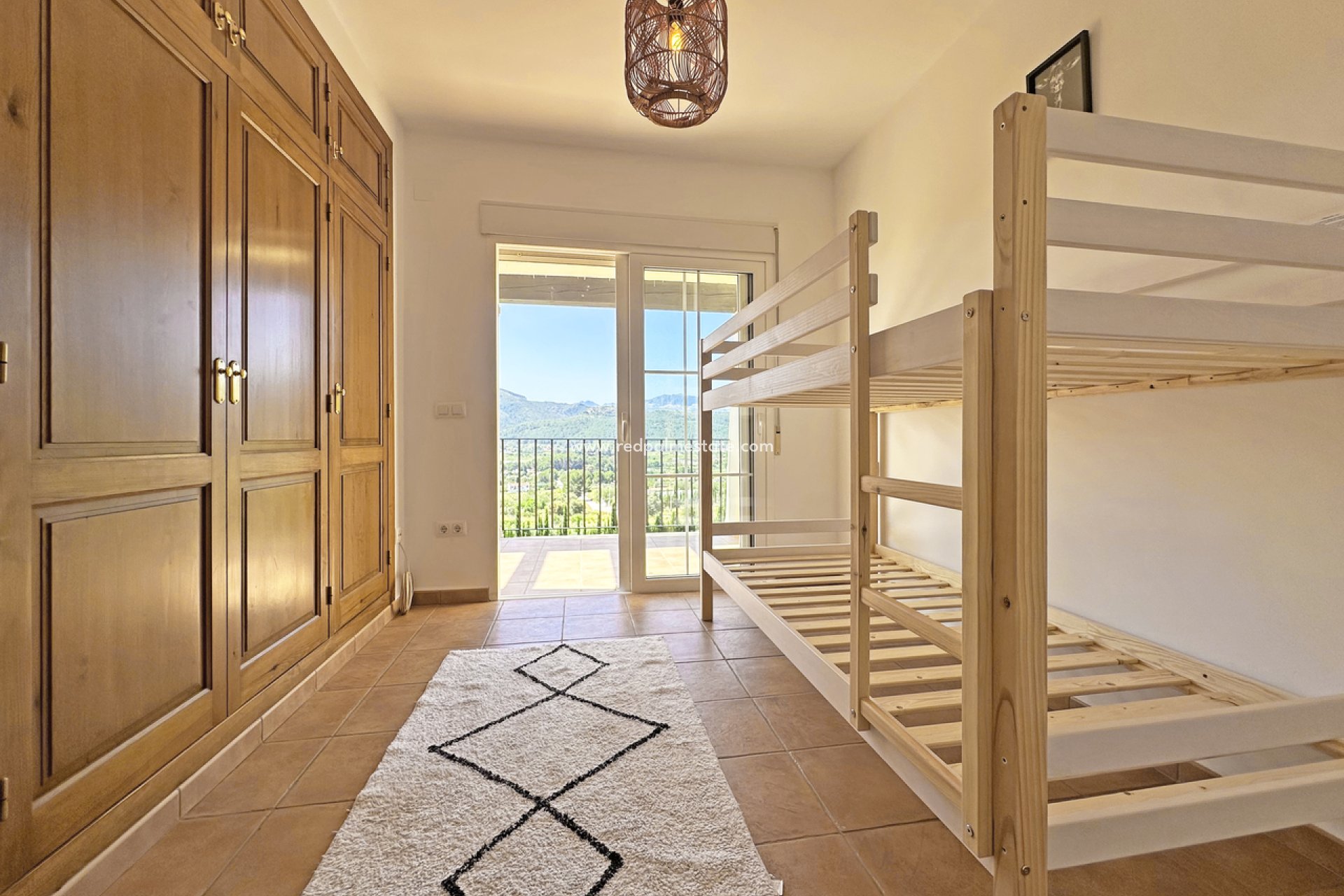 Videresalg - Villa -
Jalón - Inland