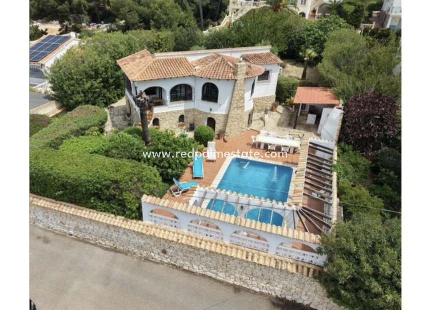 Videresalg - Villa -
Jávea