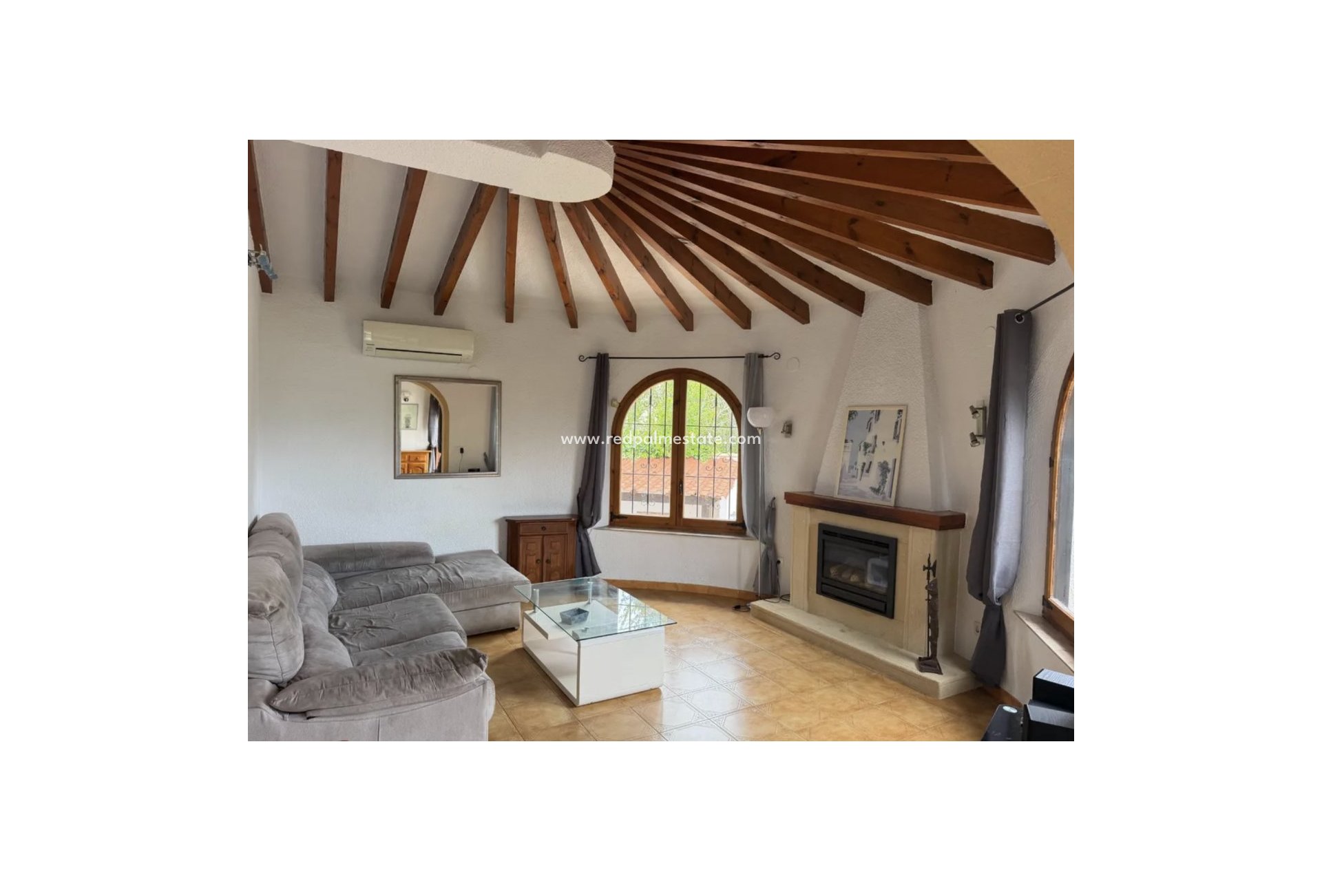 Videresalg - Villa -
Jávea