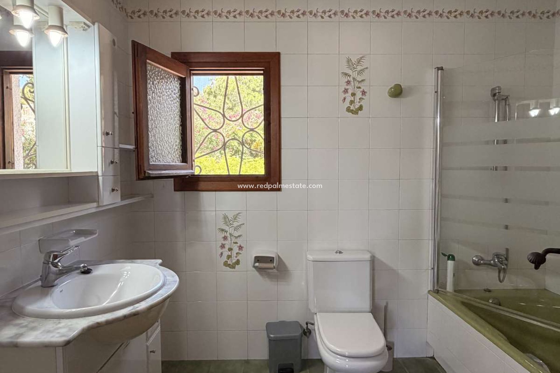 Videresalg - Villa -
Jávea
