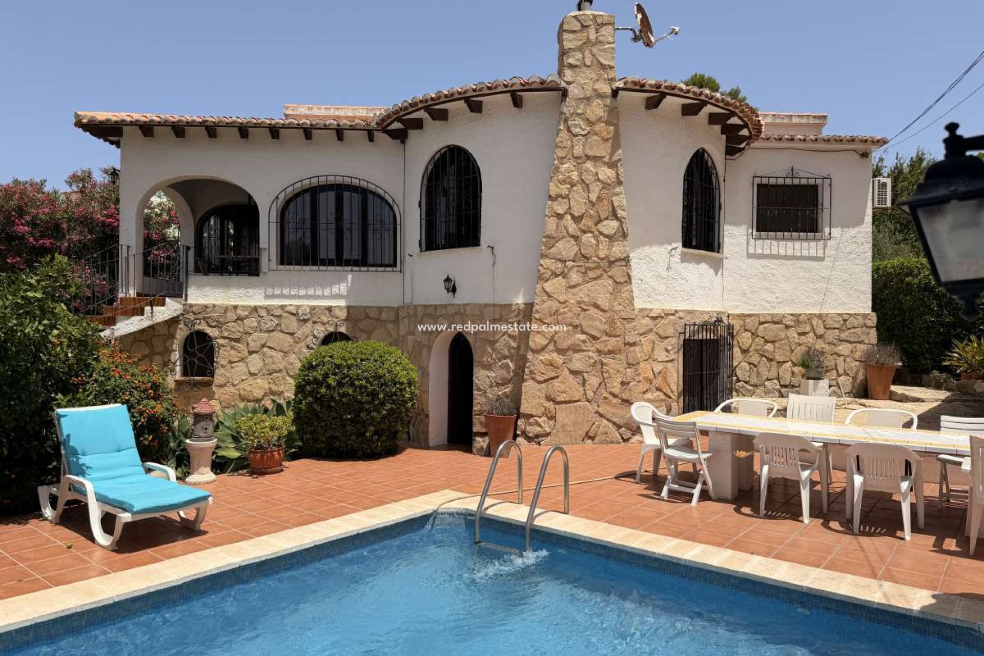 Videresalg - Villa -
Jávea