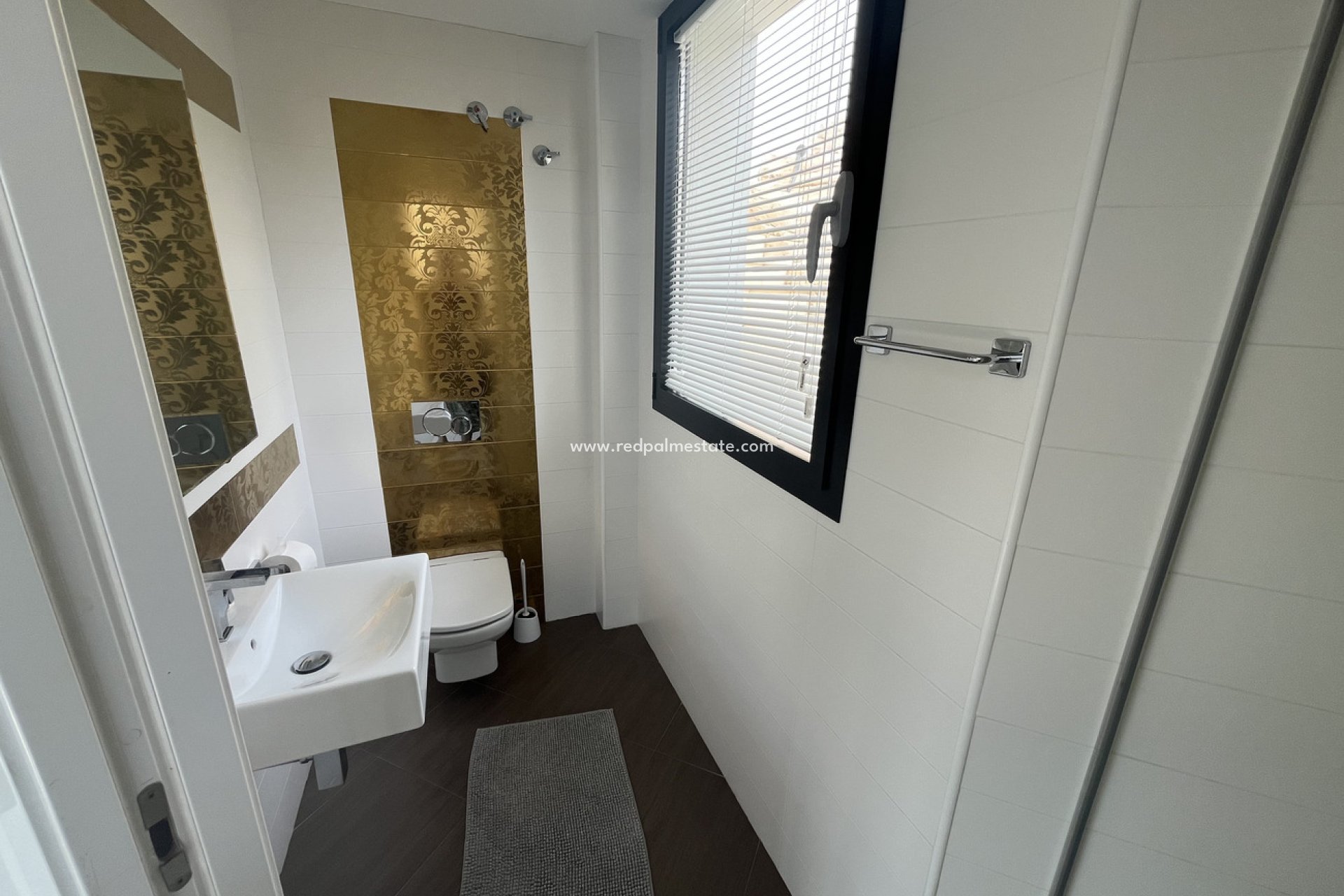 Videresalg - Villa -
Jávea