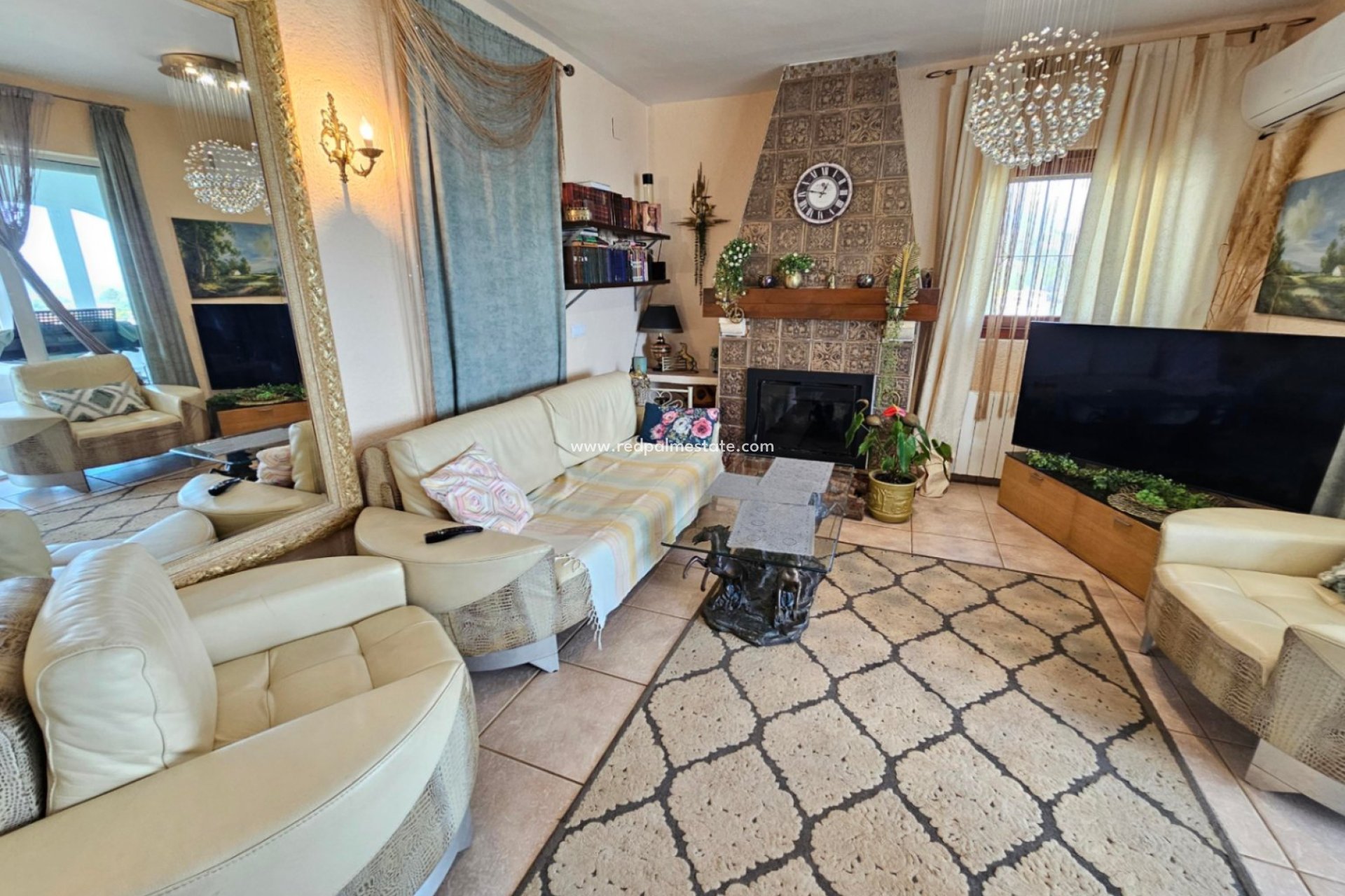 Videresalg - Villa -
Jávea