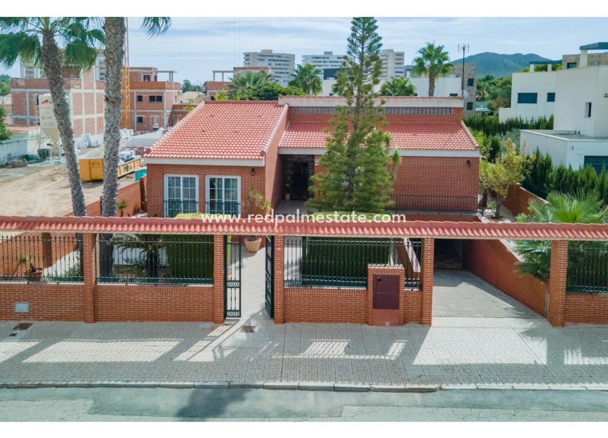 Videresalg - Villa -
La Manga - Costa Calida