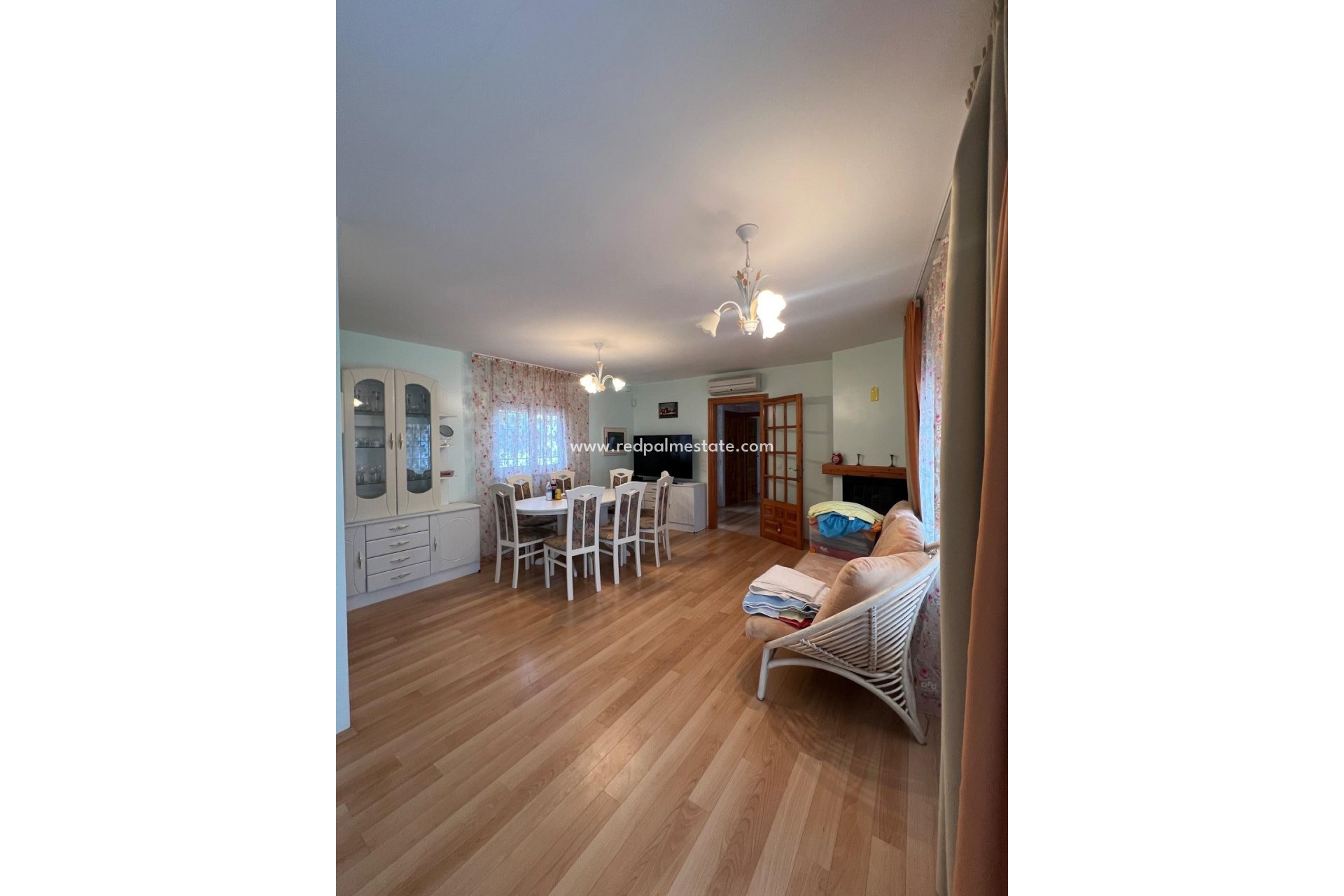 Videresalg - Villa -
La Manga - Km 17