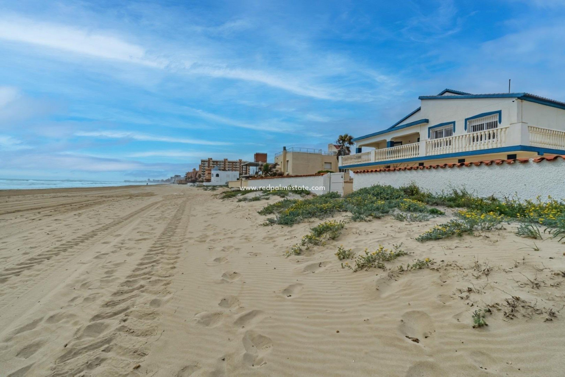 Videresalg - Villa -
La Manga - Playa del Estacio