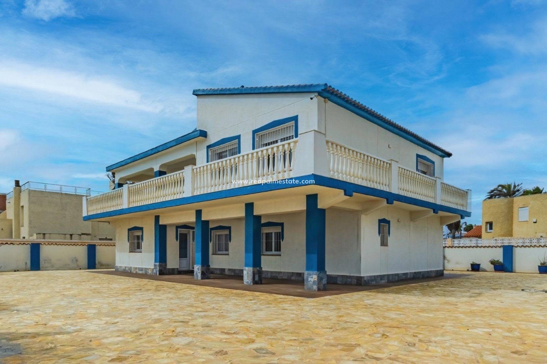 Videresalg - Villa -
La Manga - Playa del Estacio