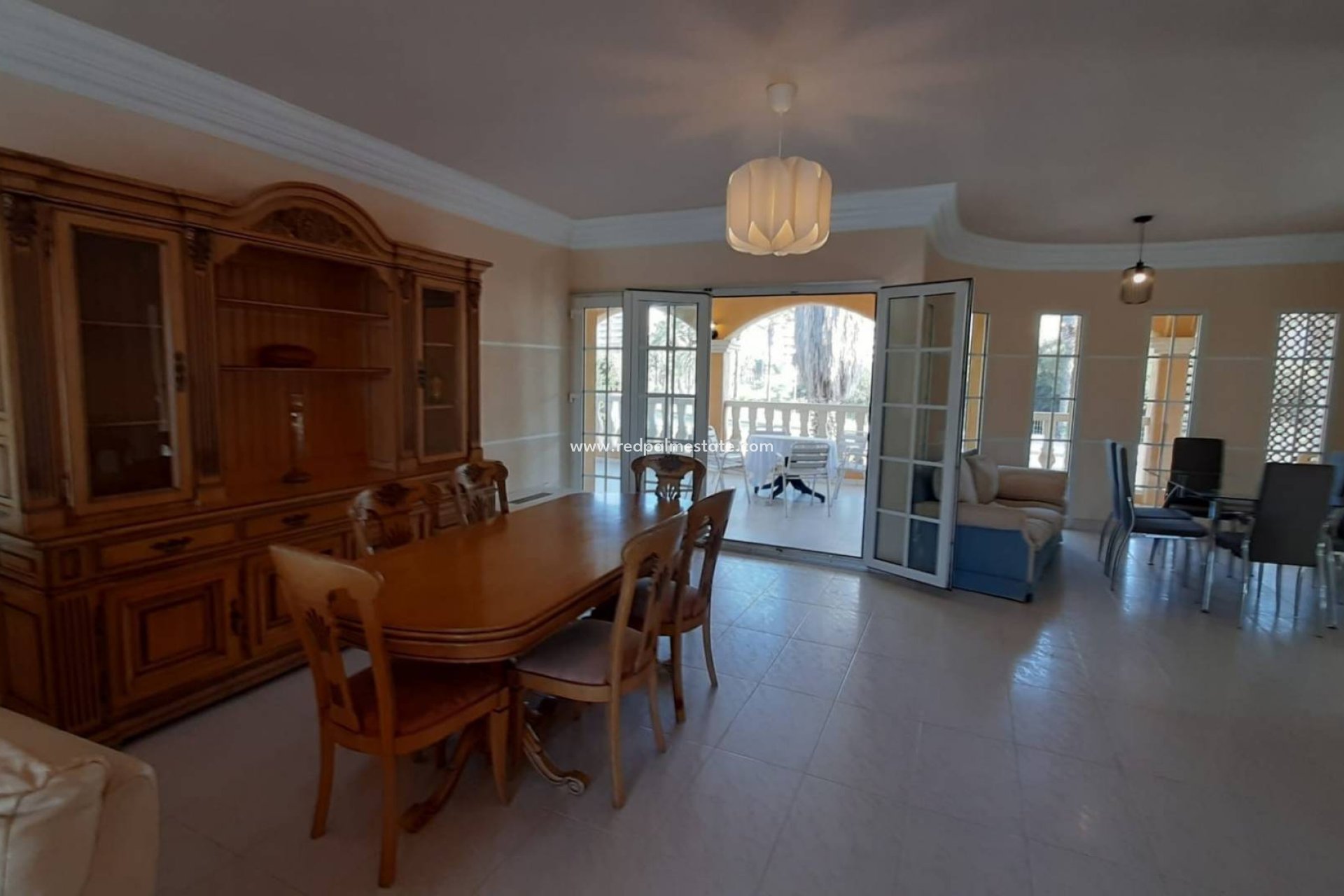 Videresalg - Villa -
La Manga