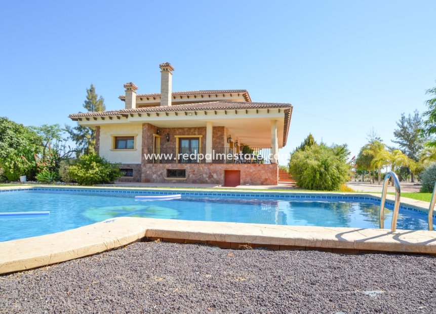 Videresalg - Villa -
La Murada