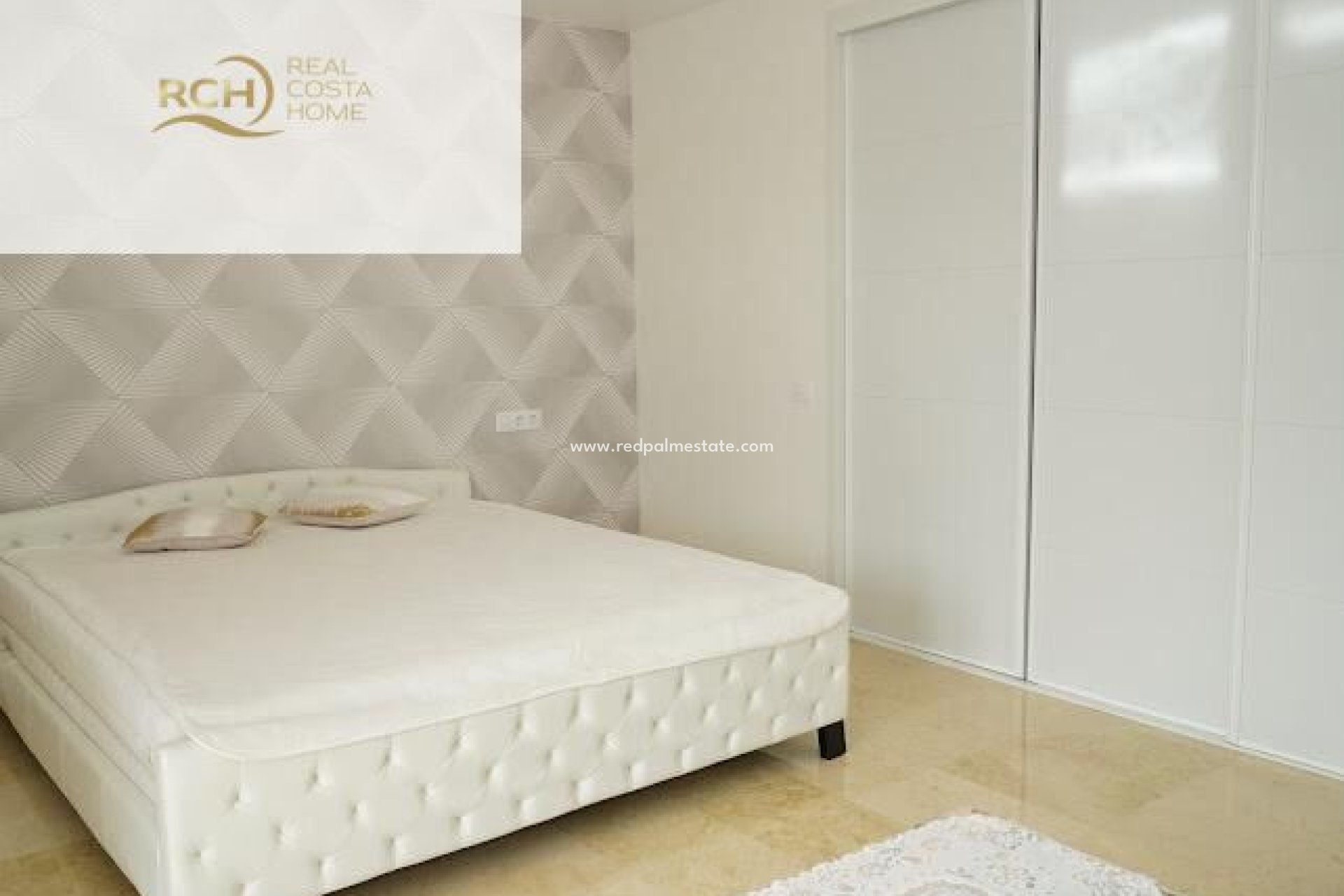 Videresalg - Villa -
La Nucía - Montebello - Nou Espai