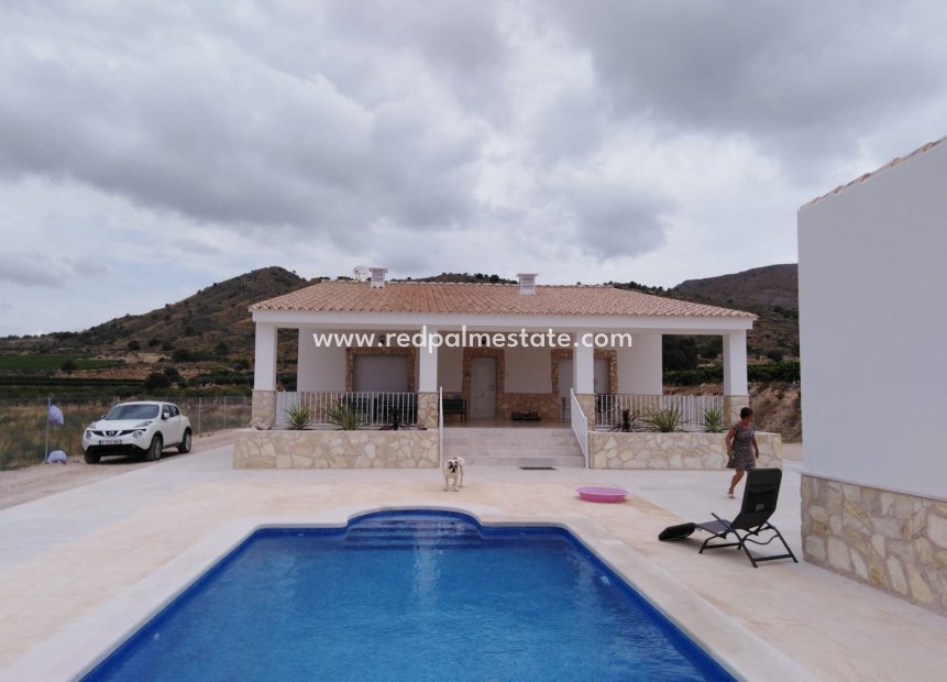 Videresalg - Villa -
La Romana - Inland
