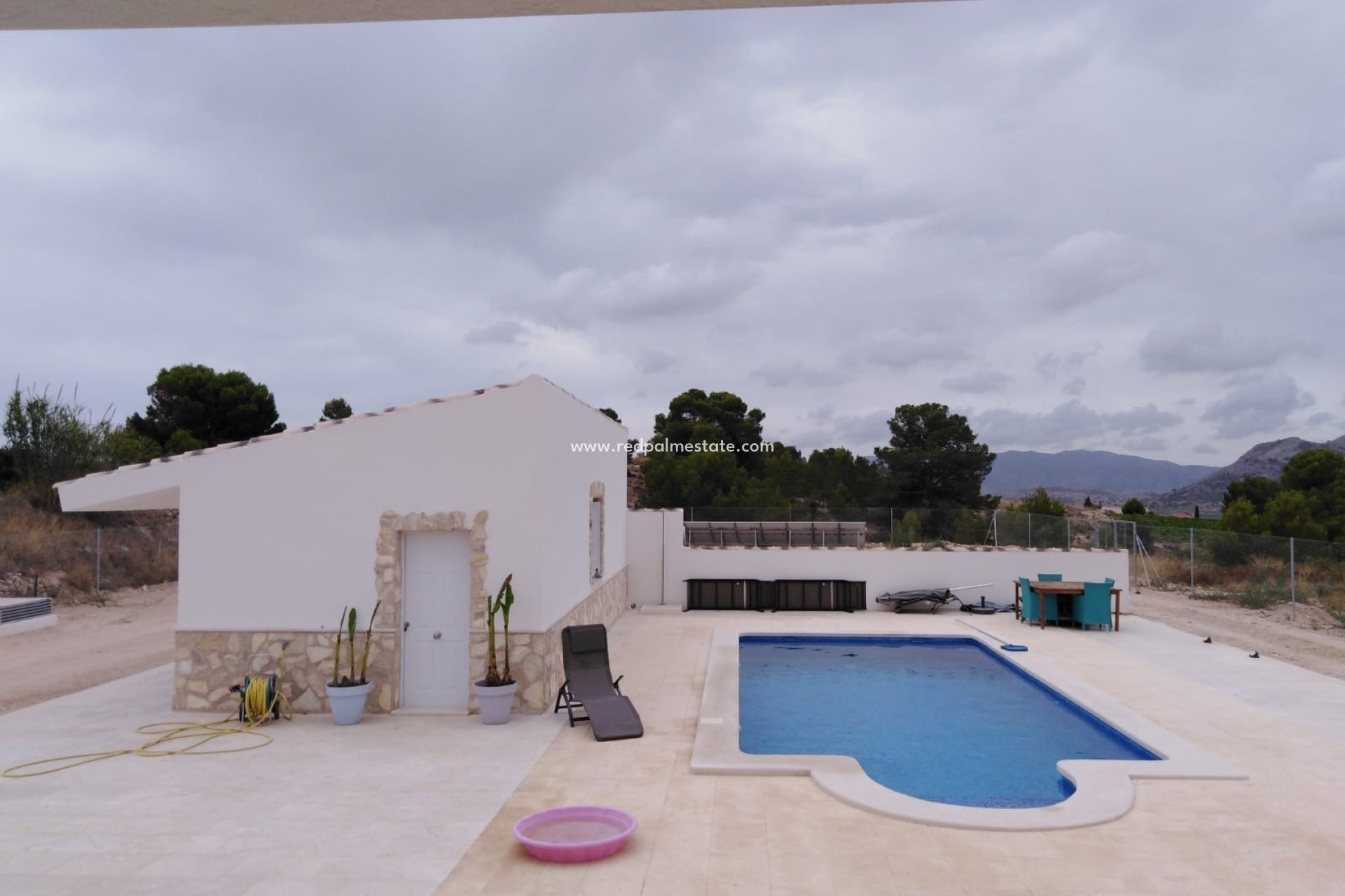 Videresalg - Villa -
La Romana - Inland
