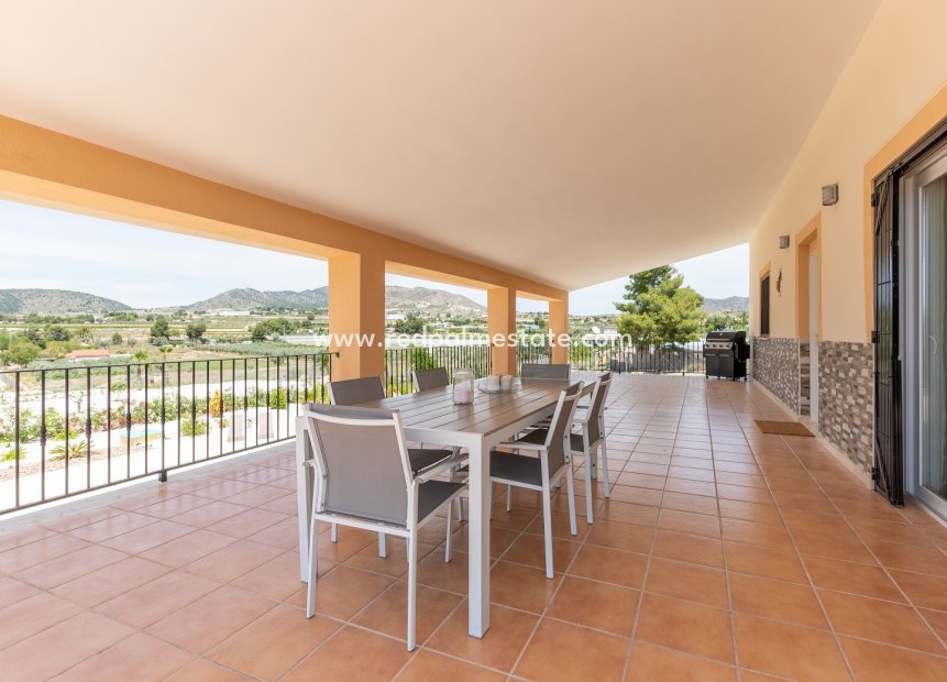 Videresalg - Villa -
La Romana - Inland