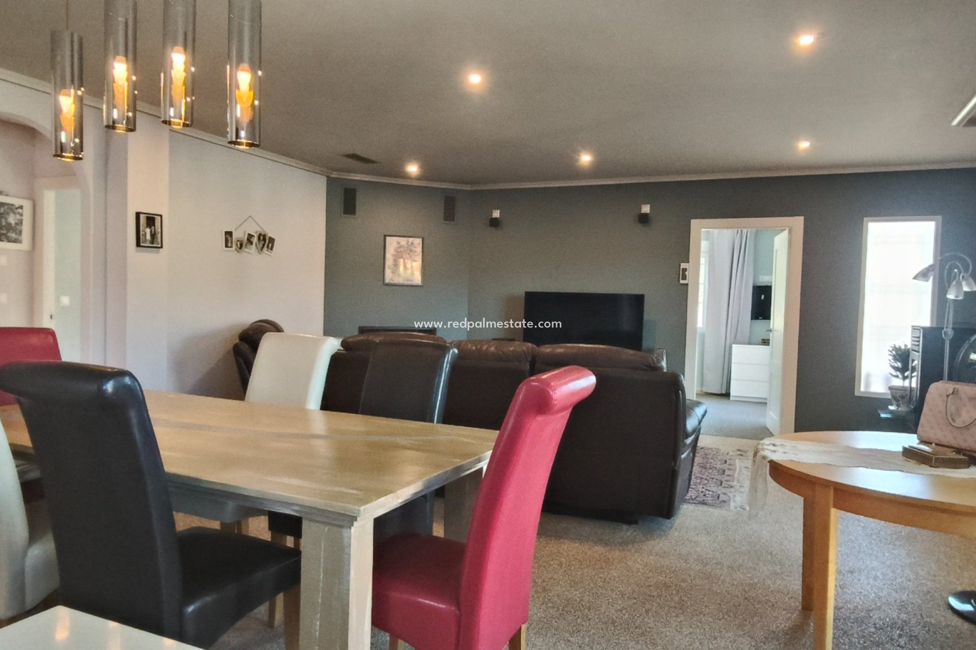 Videresalg - Villa -
La Romana - Inland